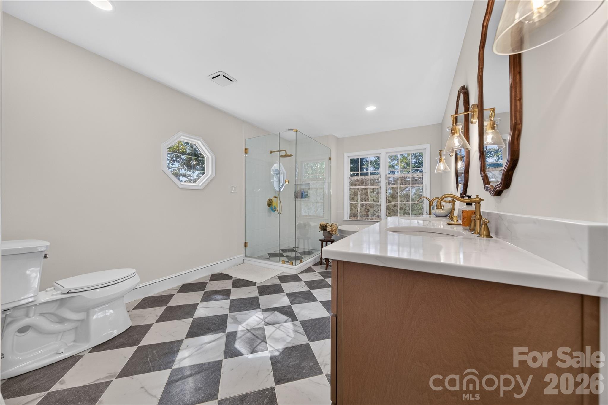 Primary Ensuite - 2721 Tara Drive, Monroe