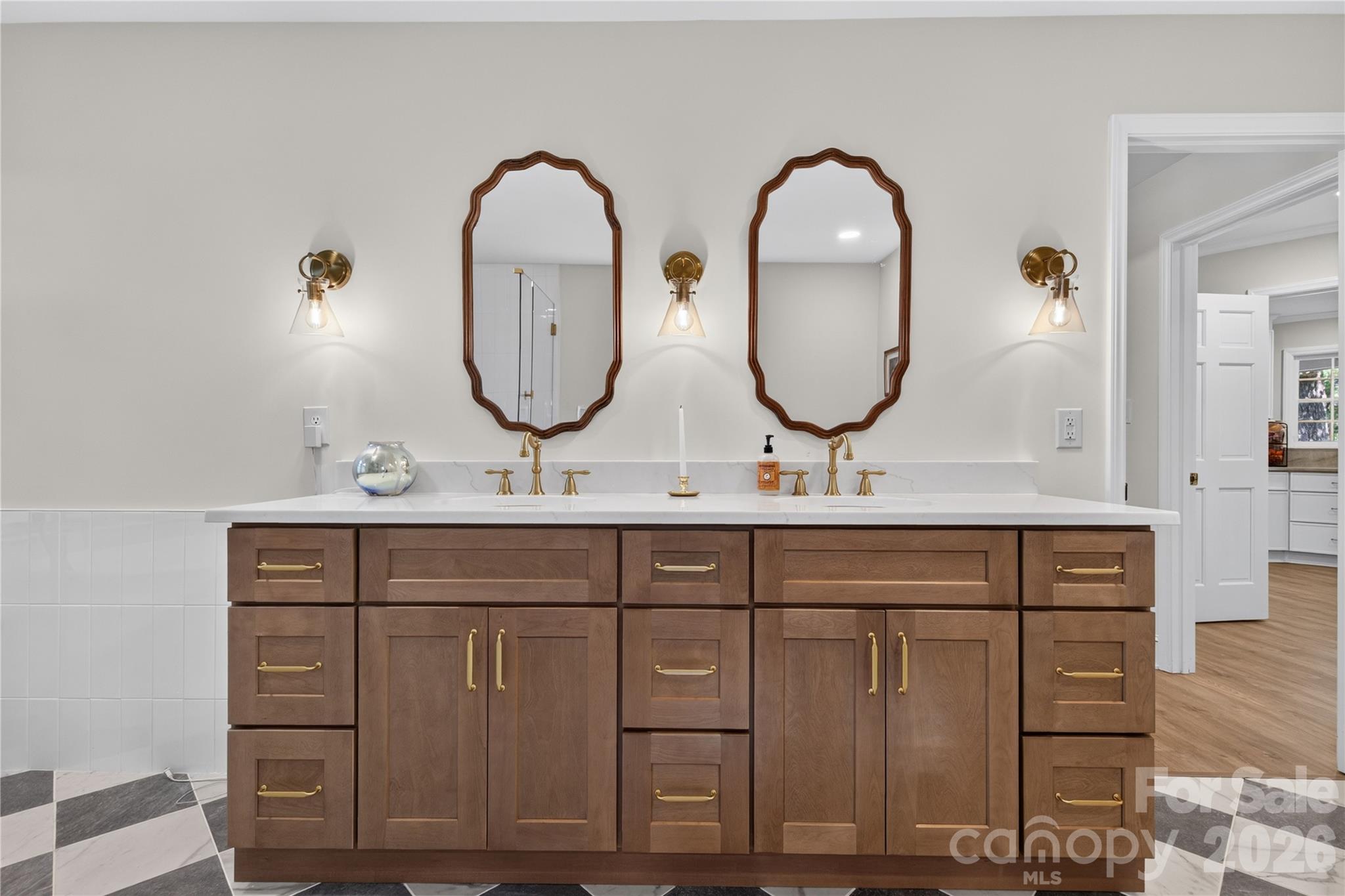 Primary Ensuite - 2721 Tara Drive, Monroe