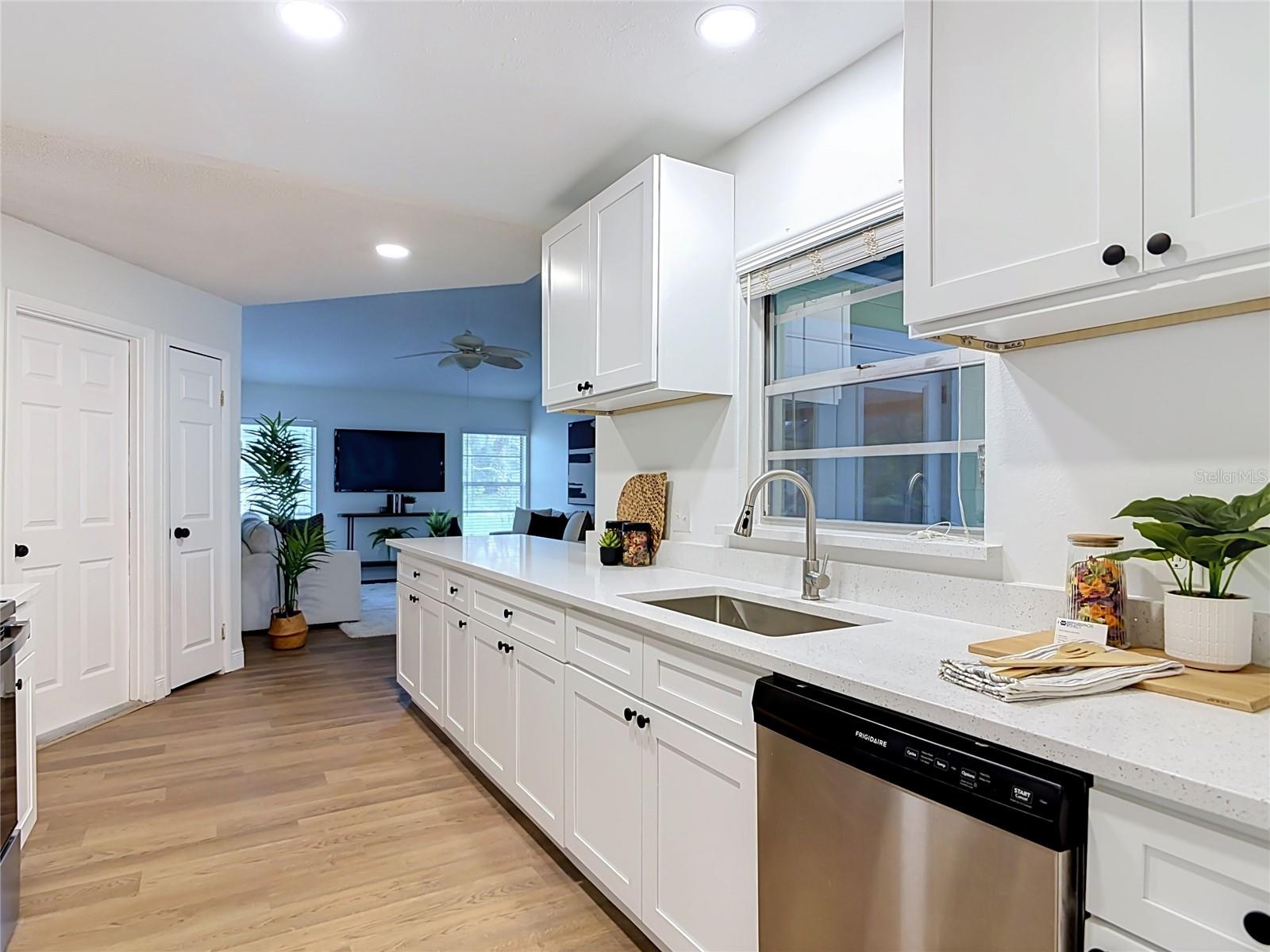 Single Family Residence at 3208 LAKE HELEN OSTEEN RD, DELTONA, photo 7 of 49