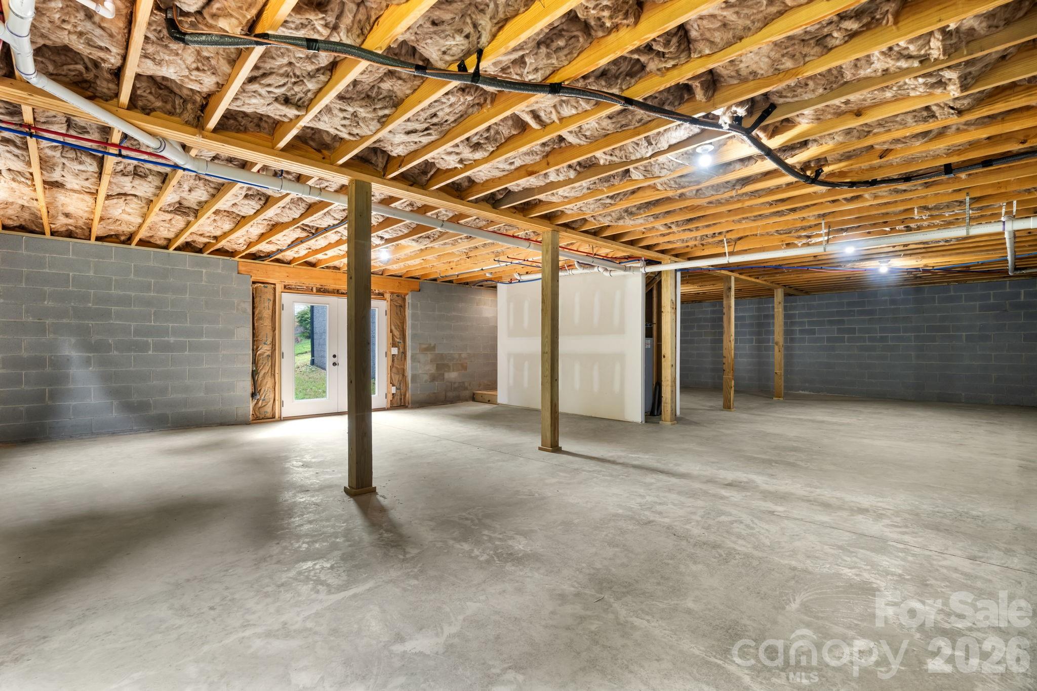 Single Family Residence at 128 Buck Shoals Circle, Hudson, photo 26 of 35