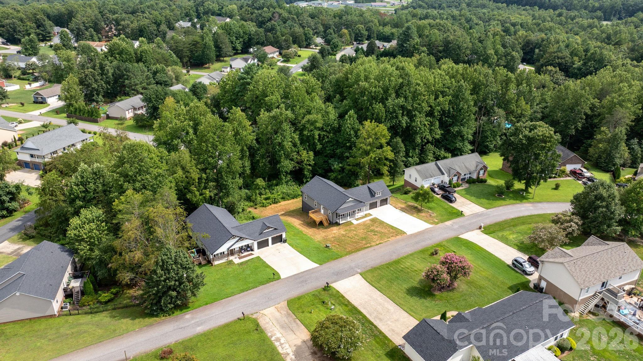 Single Family Residence at 128 Buck Shoals Circle, Hudson, photo 35 of 35