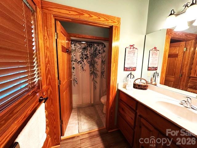 Single Family Residence at 45 Reedy Creek Court, Hendersonville, photo 23 of 46