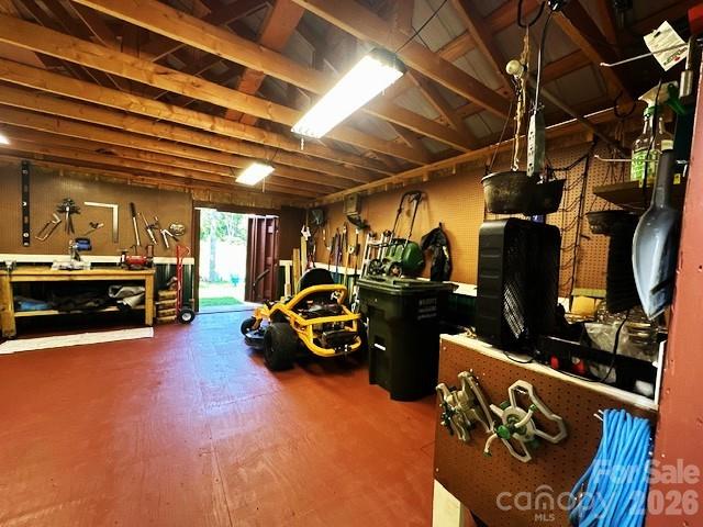 Single Family Residence at 45 Reedy Creek Court, Hendersonville, photo 39 of 46