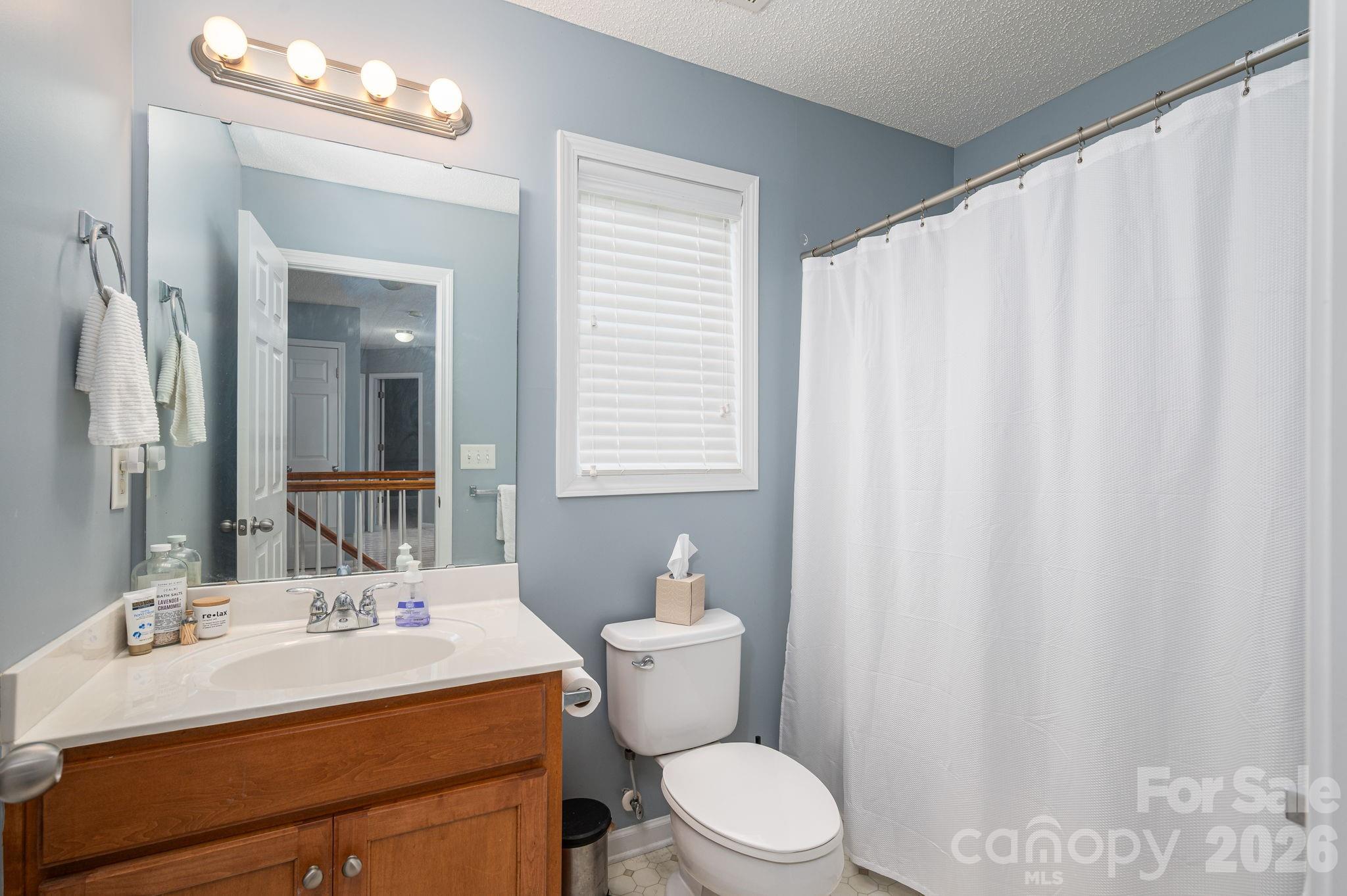 Single Family Residence at 908 Carole Summey Drive, Dallas, photo 36 of 47