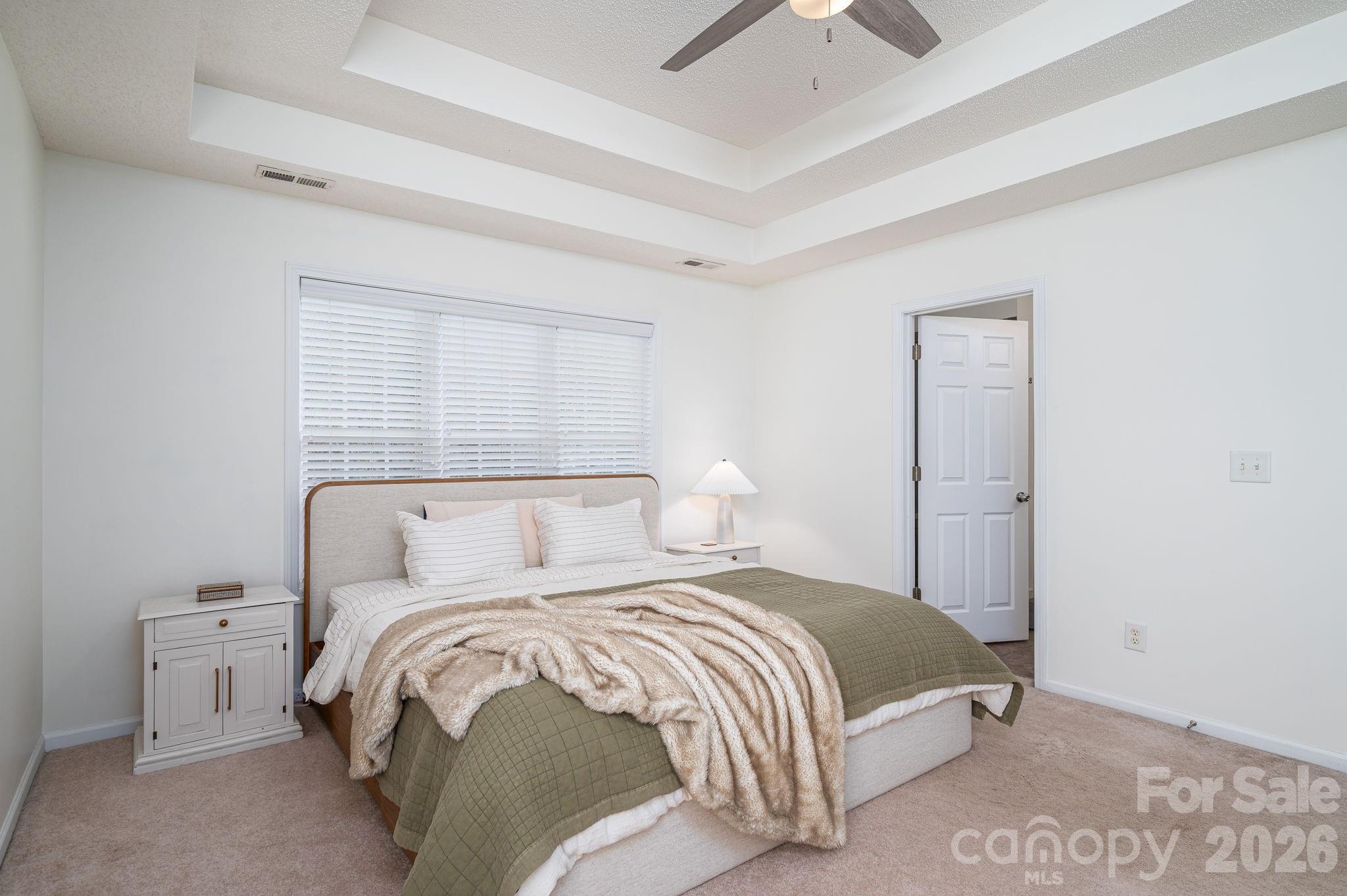 Single Family Residence at 908 Carole Summey Drive, Dallas, photo 41 of 47