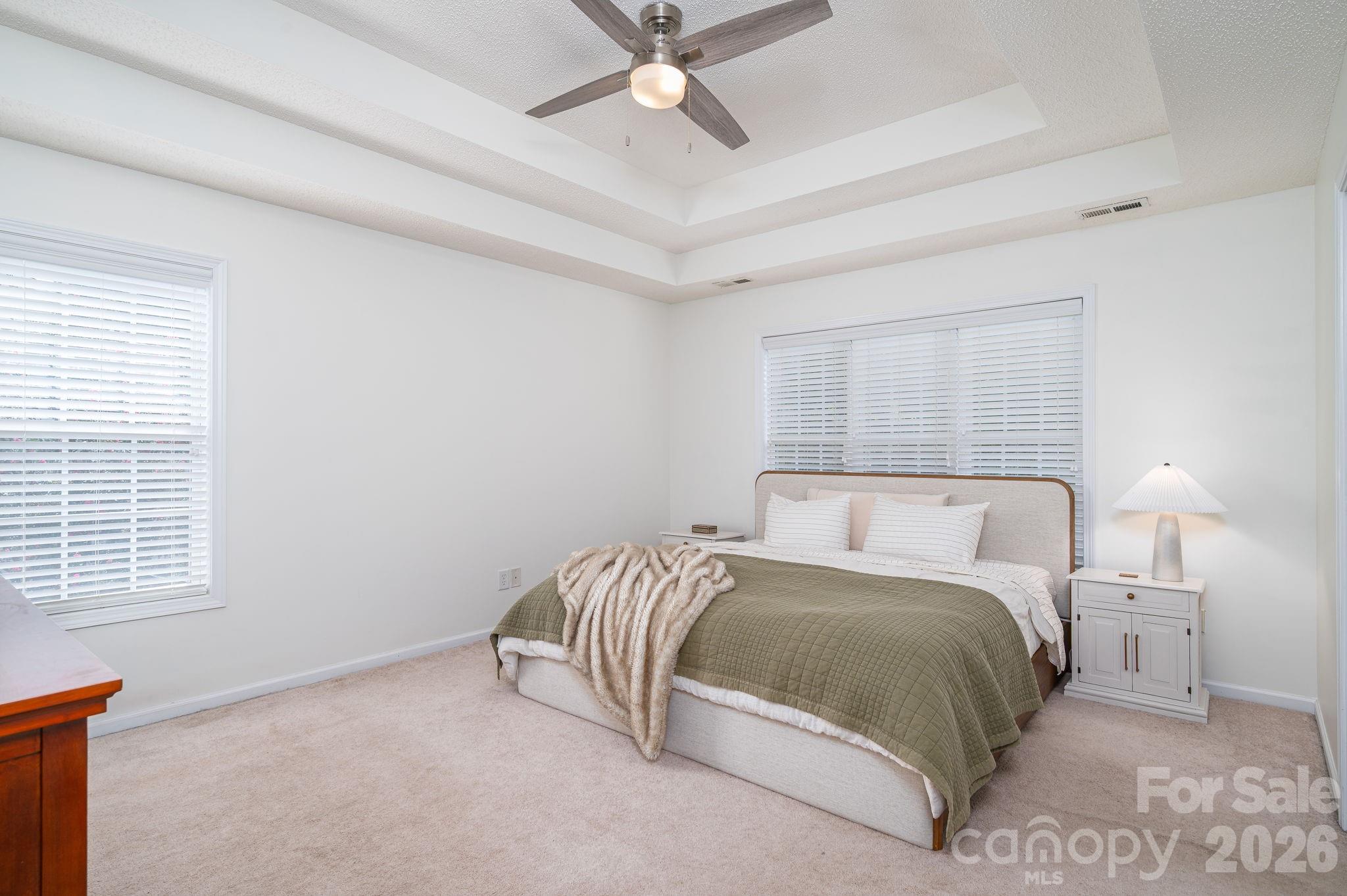 Single Family Residence at 908 Carole Summey Drive, Dallas, photo 42 of 47