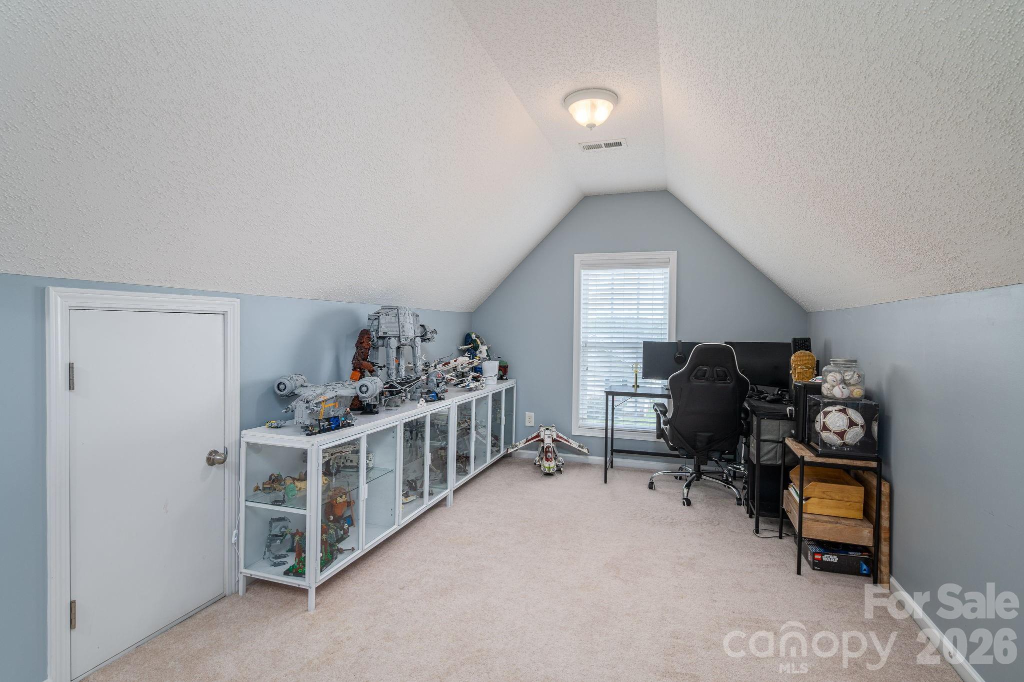 Single Family Residence at 908 Carole Summey Drive, Dallas, photo 45 of 47