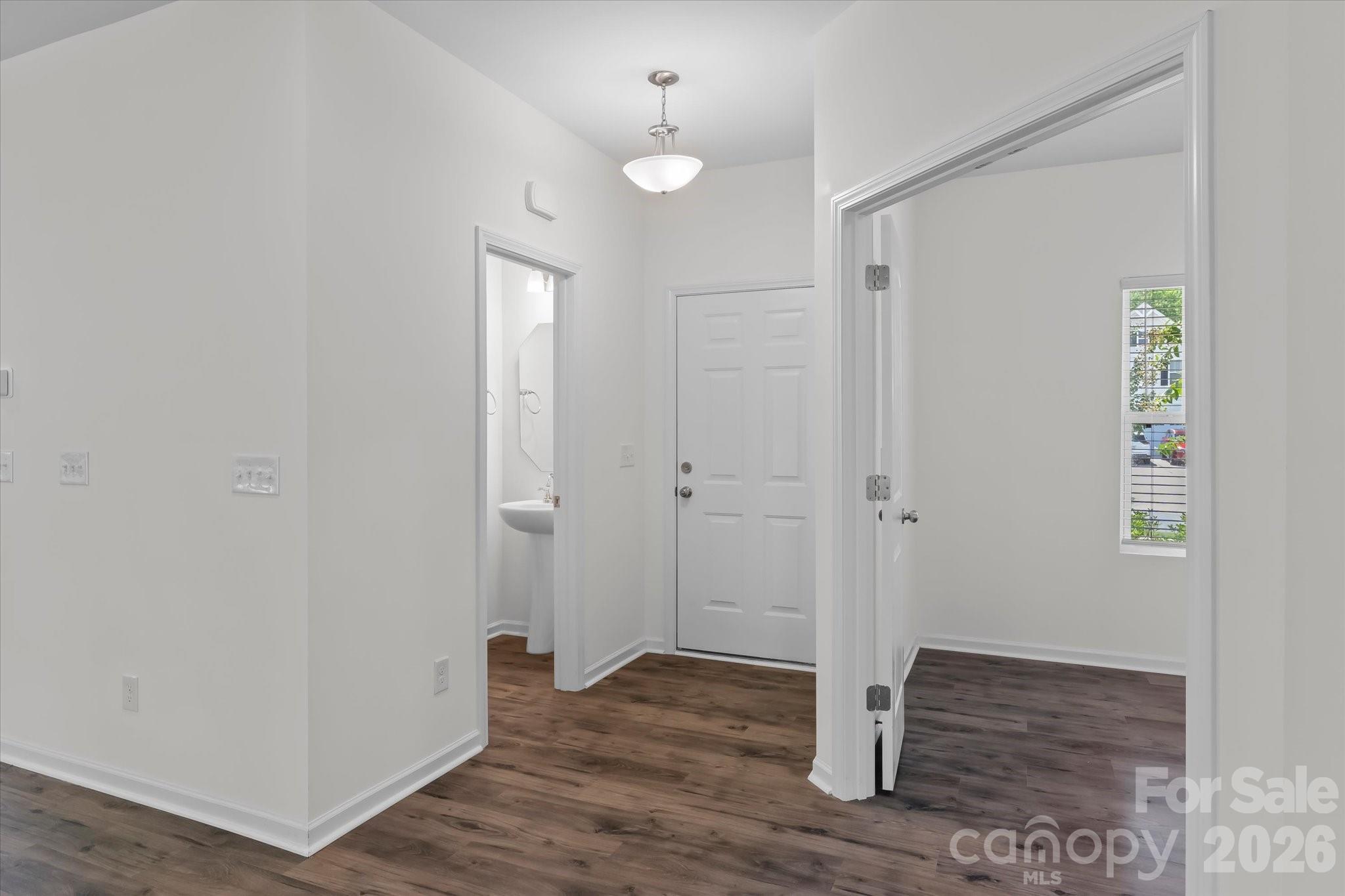 Single Family Residence at 127 Buoy Lane, Statesville, photo 3 of 36