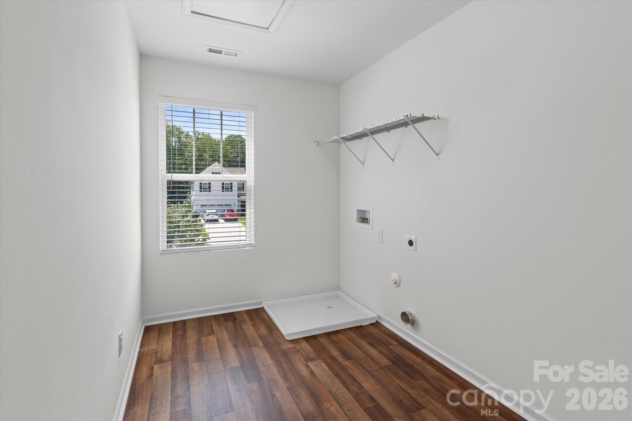 Single Family Residence at 127 Buoy Lane, Statesville, photo 32 of 36