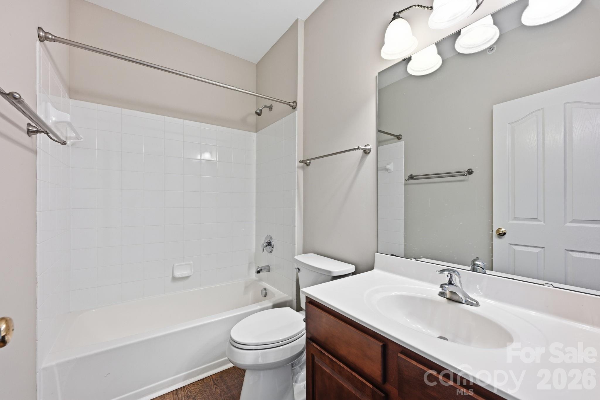 Secondary bath - 16648 E Amberside Road, Cornelius