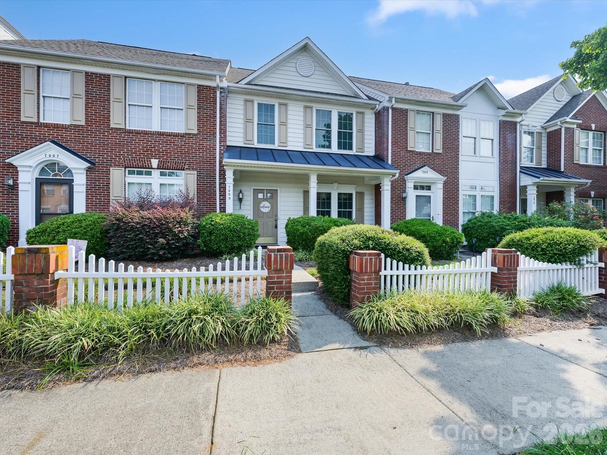 Townhouse at 7009 Creft Circle, Indian Trail, photo 29 of 48