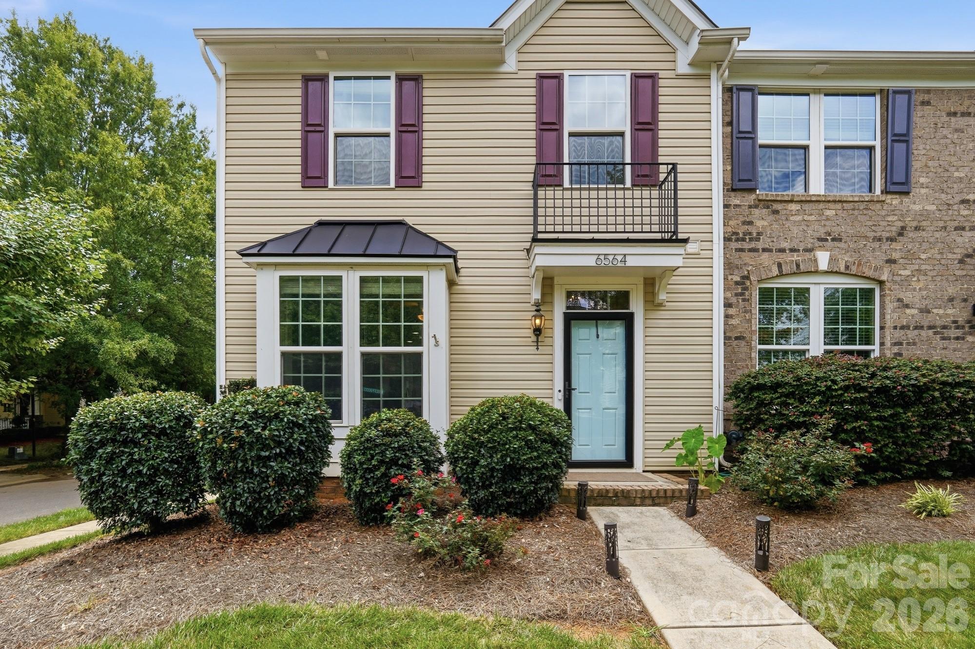 Townhouse at 6564 Hasley Woods Drive, Huntersville, photo 2 of 45