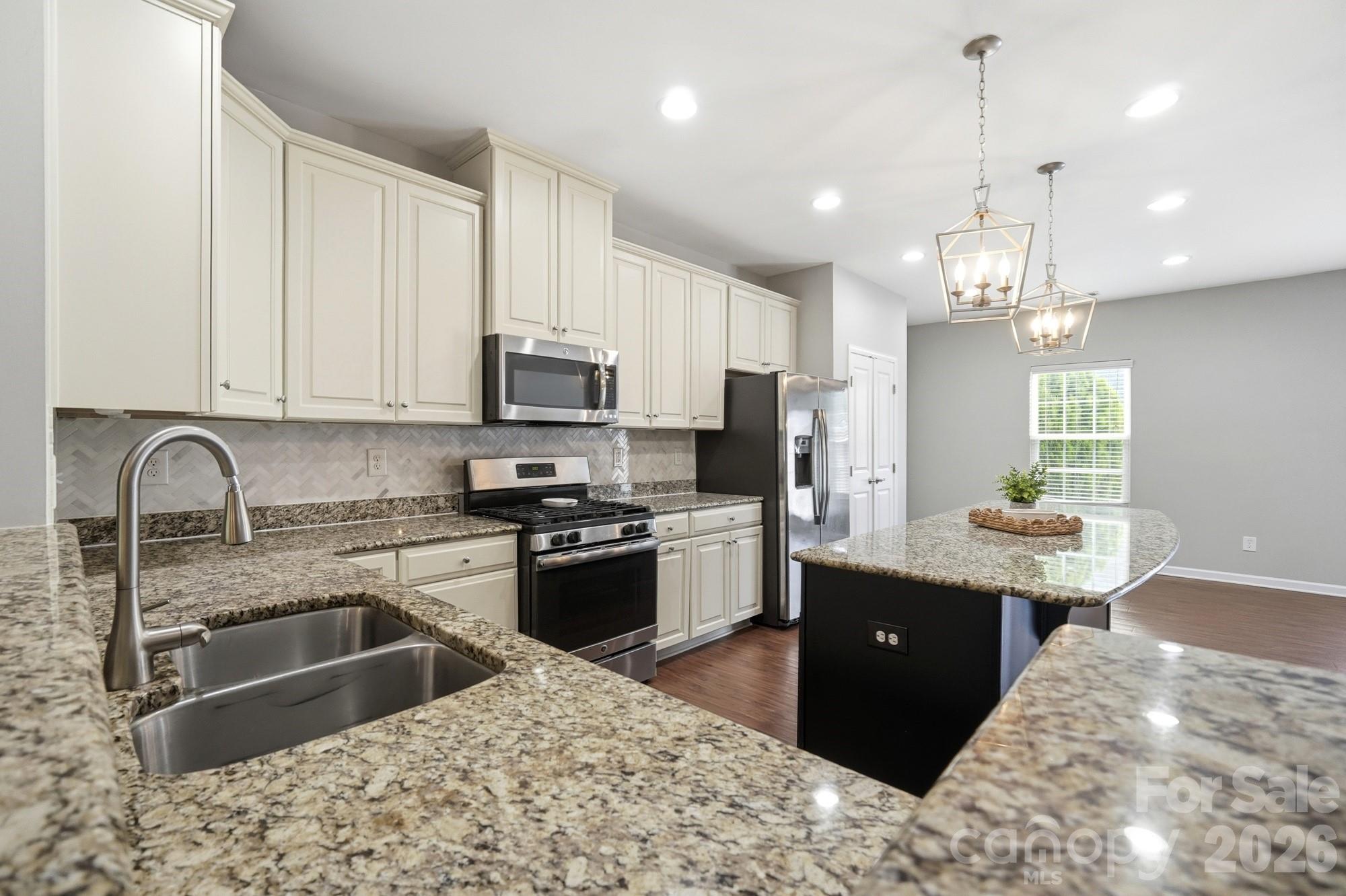 Townhouse at 6564 Hasley Woods Drive, Huntersville, photo 14 of 45