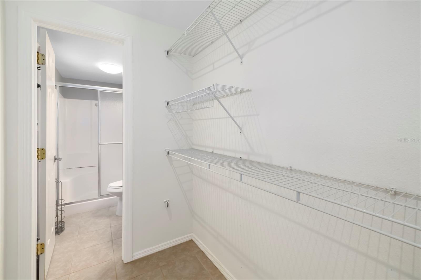 Single Family Residence at 2702 GRAND CAYMAN ST, SARASOTA, photo 16 of 63