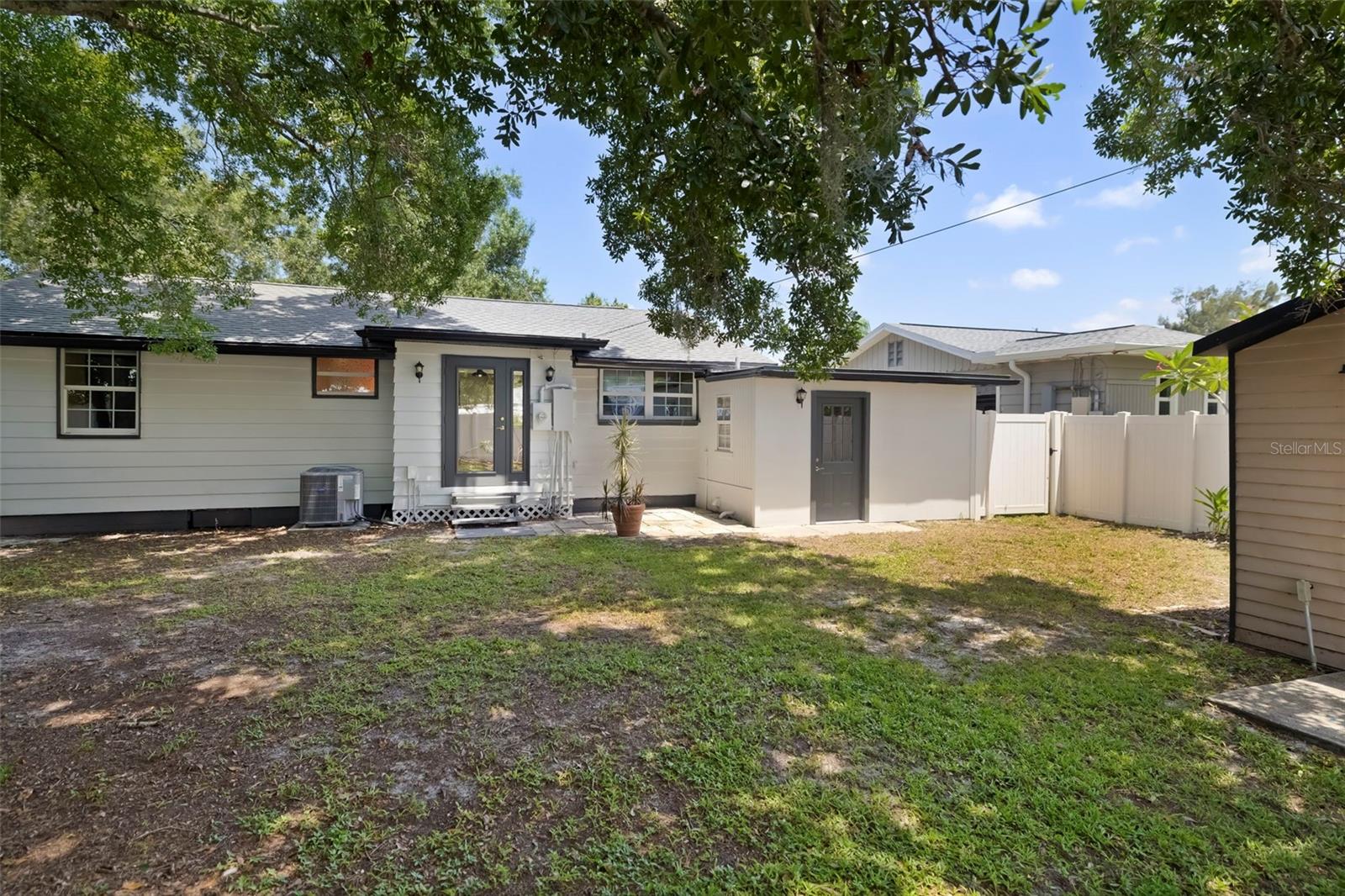 Single Family Residence at 2702 GRAND CAYMAN ST, SARASOTA, photo 33 of 63
