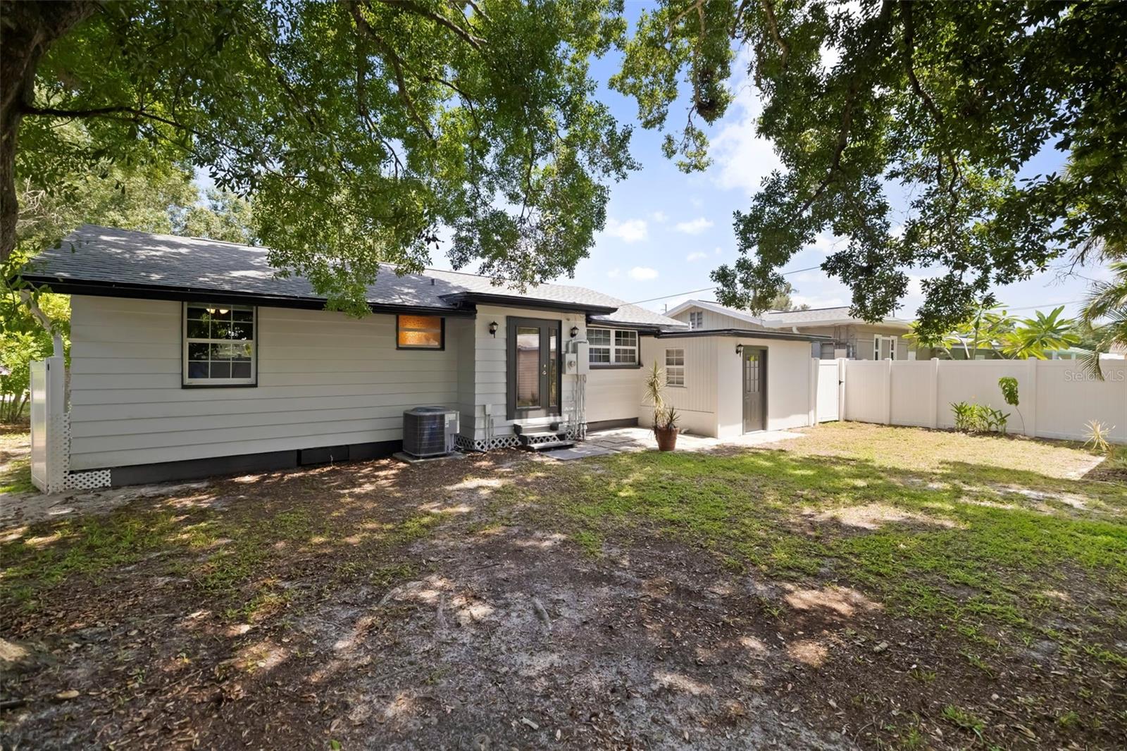 Single Family Residence at 2702 GRAND CAYMAN ST, SARASOTA, photo 37 of 63