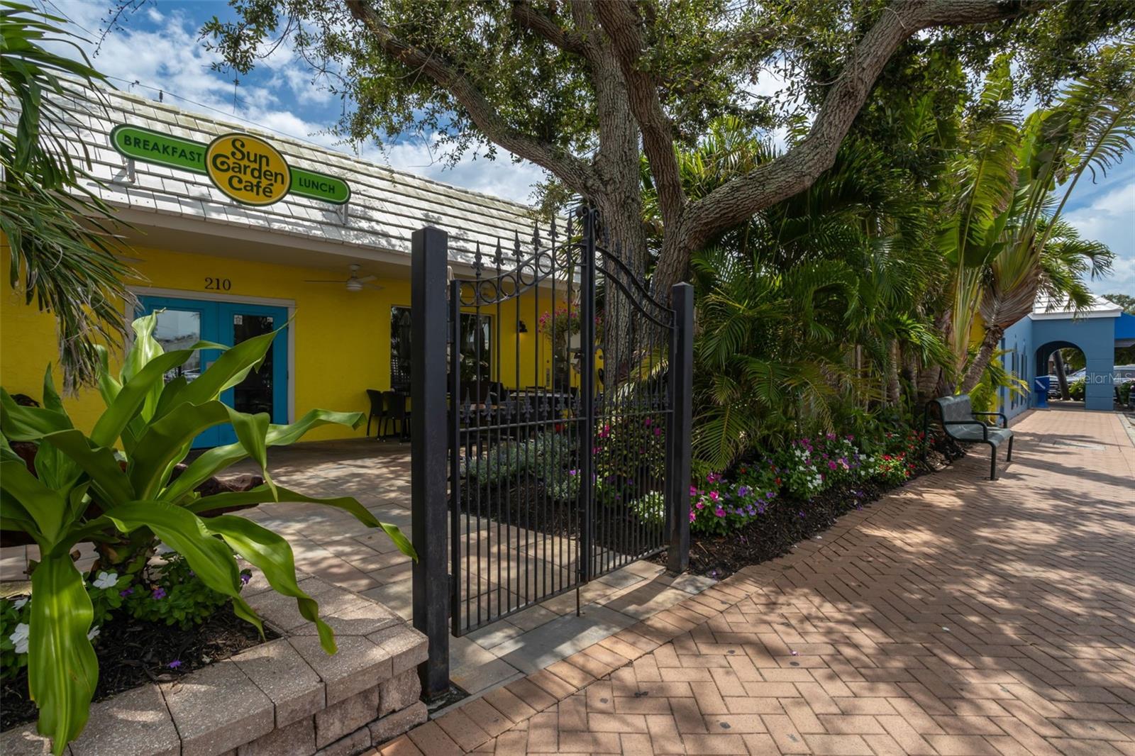 Single Family Residence at 2702 GRAND CAYMAN ST, SARASOTA, photo 53 of 63