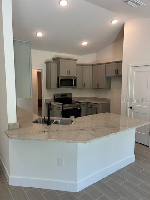 Single Family Residence at 2968 TRAVERSE AVE, NORTH PORT, photo 5 of 10
