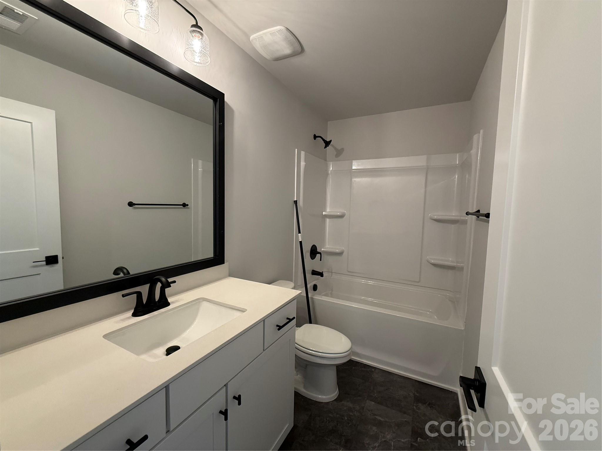 Hall bathroom on second level - 158 Kerr Walk Drive, Statesville