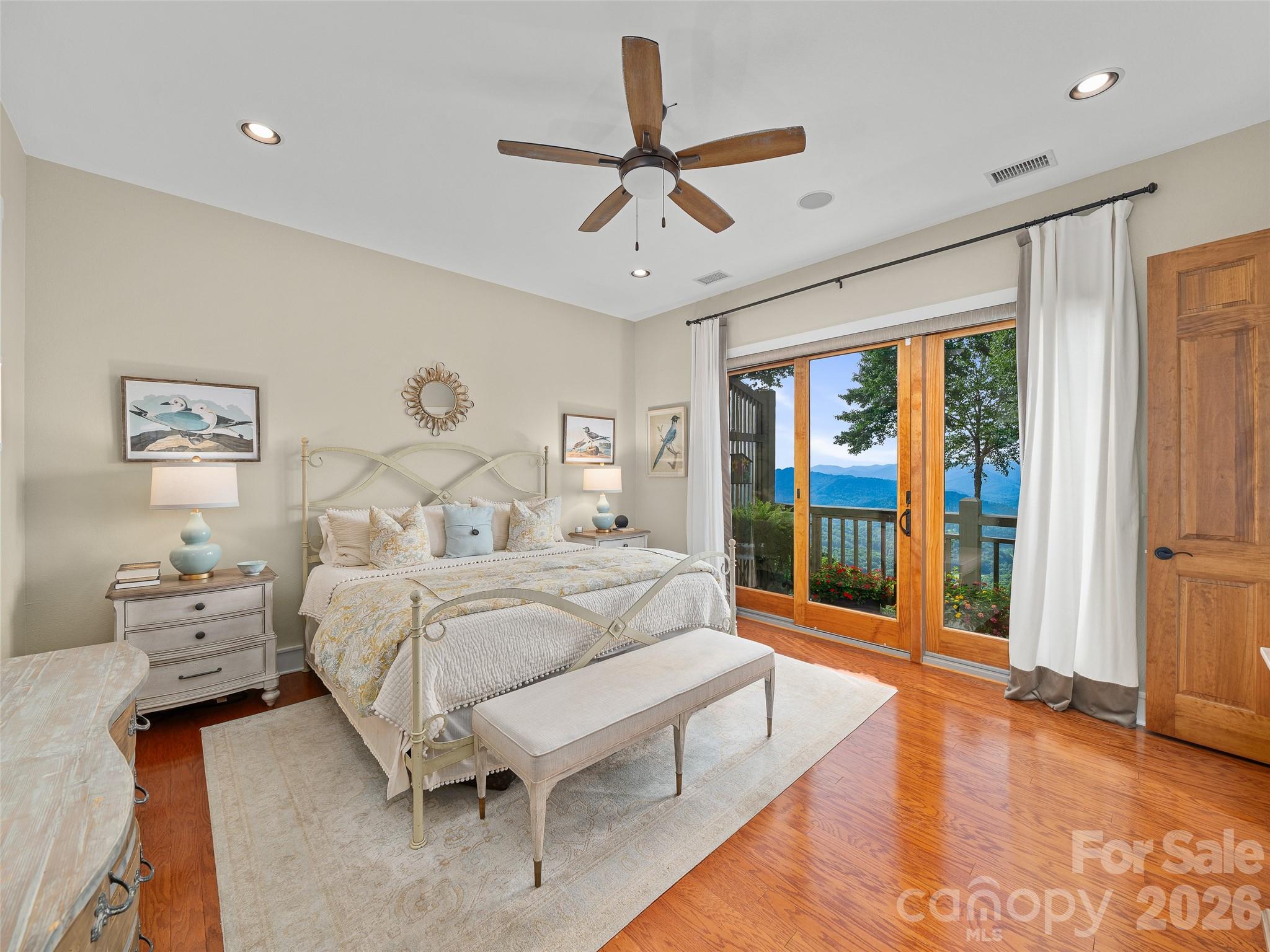 Sliding glass doors and mountain views! - 530 Andrew Banks Road, Burnsville