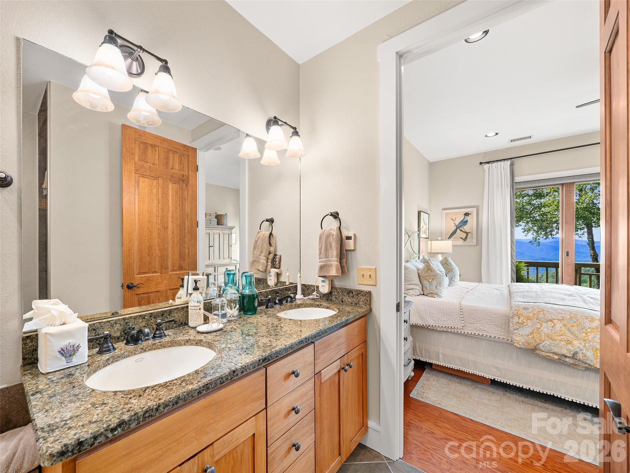 En-suite with heated floors and double sinks - 530 Andrew Banks Road, Burnsville