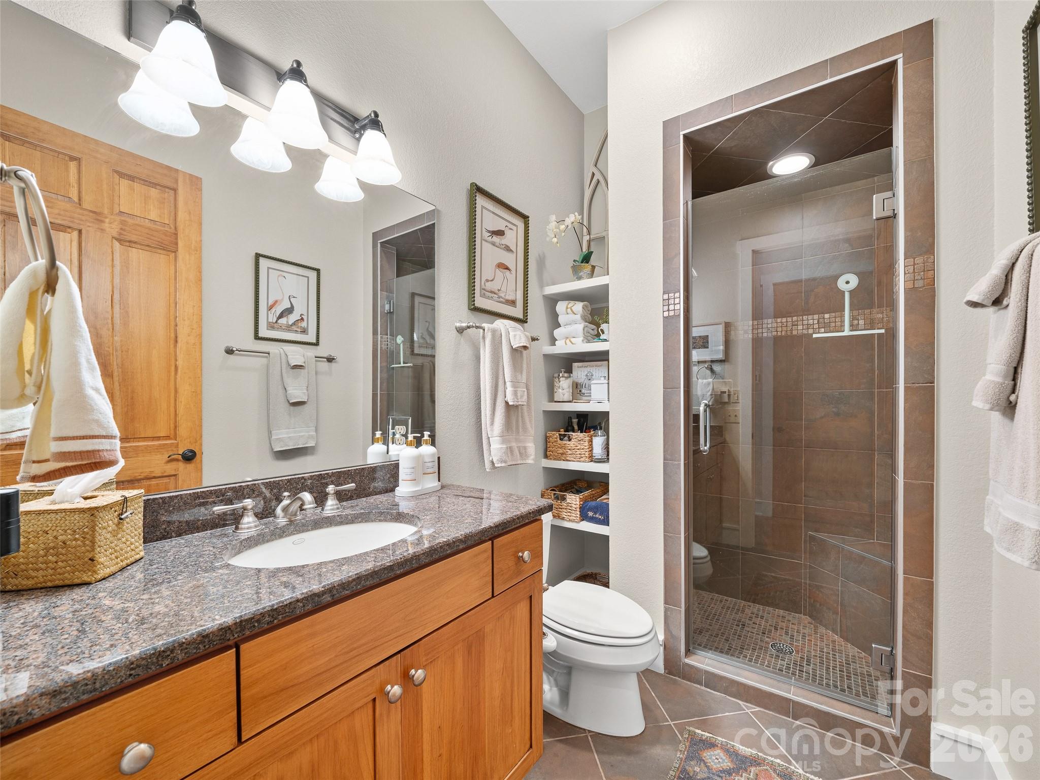 Bath on main - updated and heated floors - 530 Andrew Banks Road, Burnsville