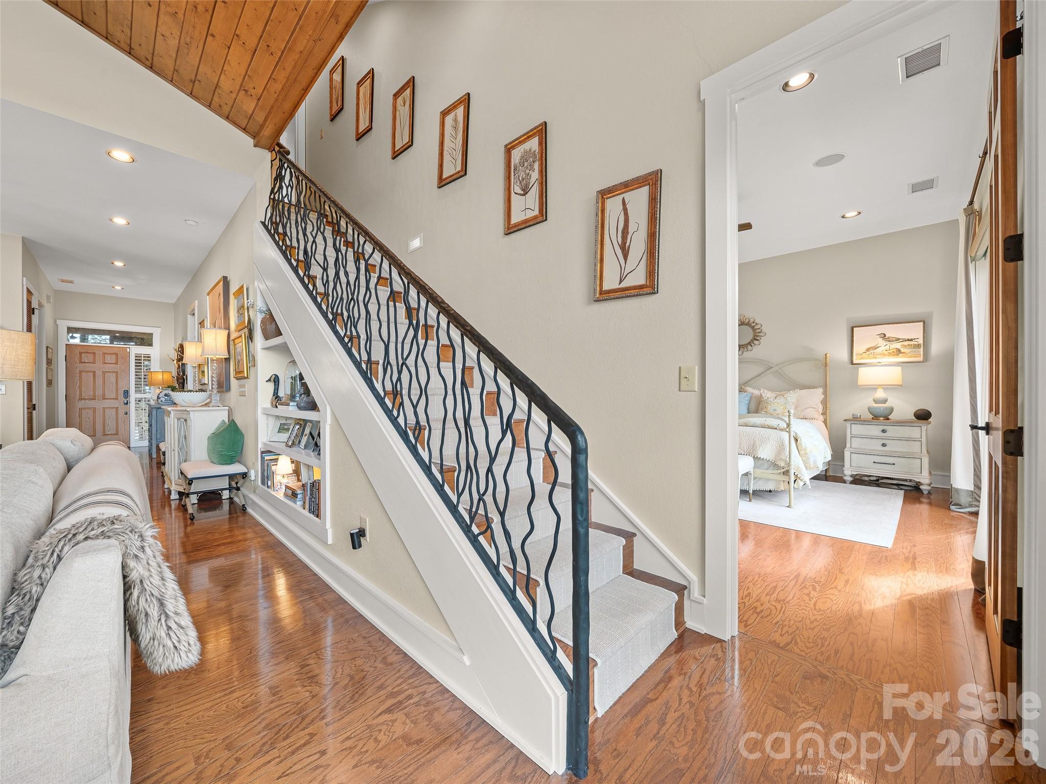 Custom railing and staircase runner - 530 Andrew Banks Road, Burnsville