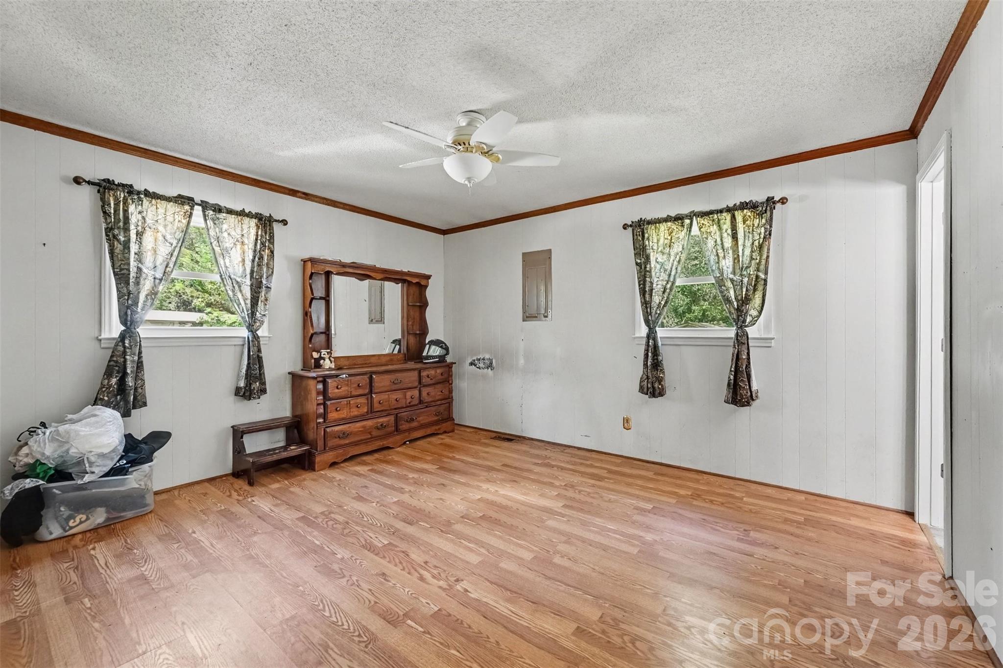 Single Family Residence at 808 E Chestnut Street, Stanley, photo 21 of 31