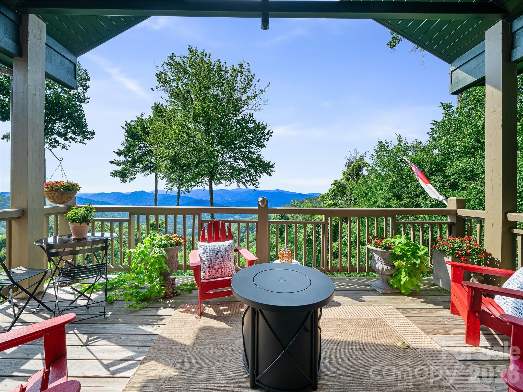Outdoor living space - 530 Andrew Banks Road, Burnsville