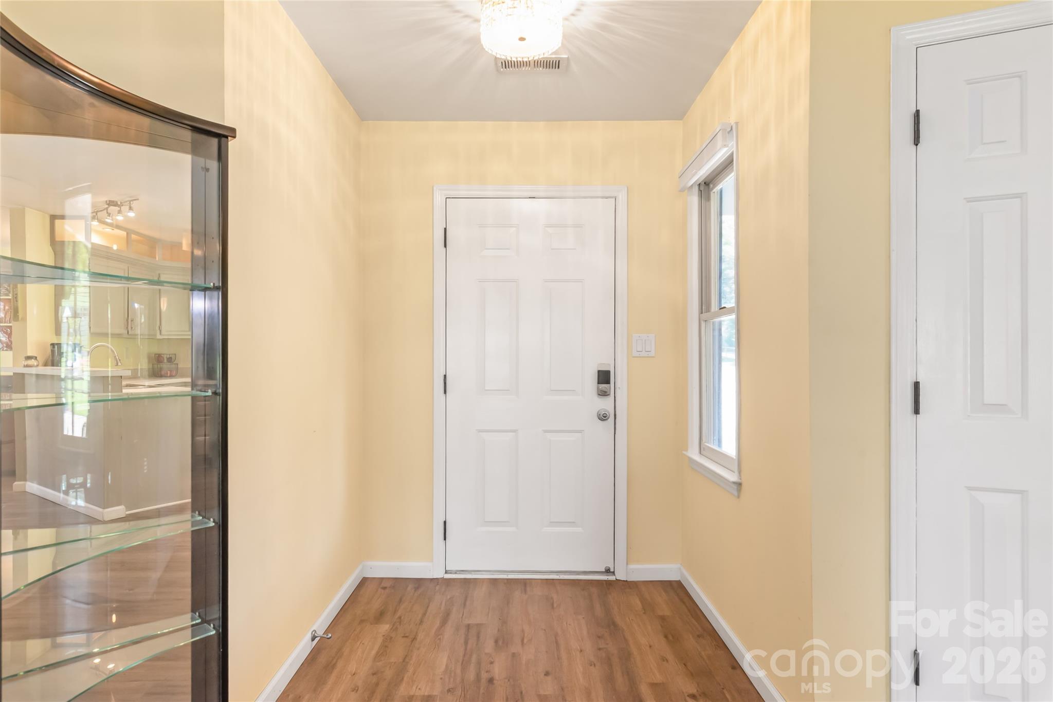 Main home Entry hallway. Plenty of space for a bench - 2241 Indian Cross Trail, Matthews