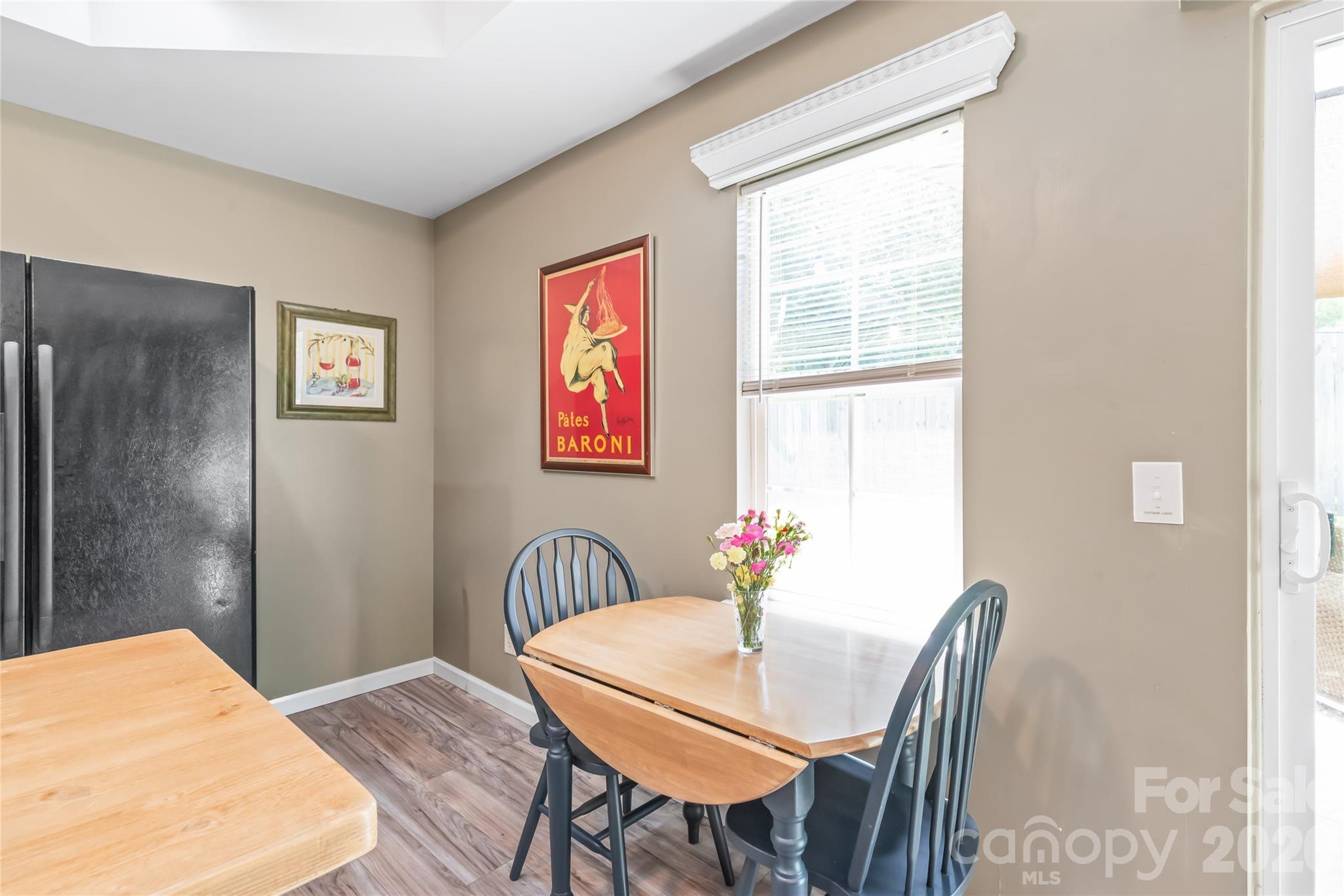 Easy eat in breakfast area - 2241 Indian Cross Trail, Matthews
