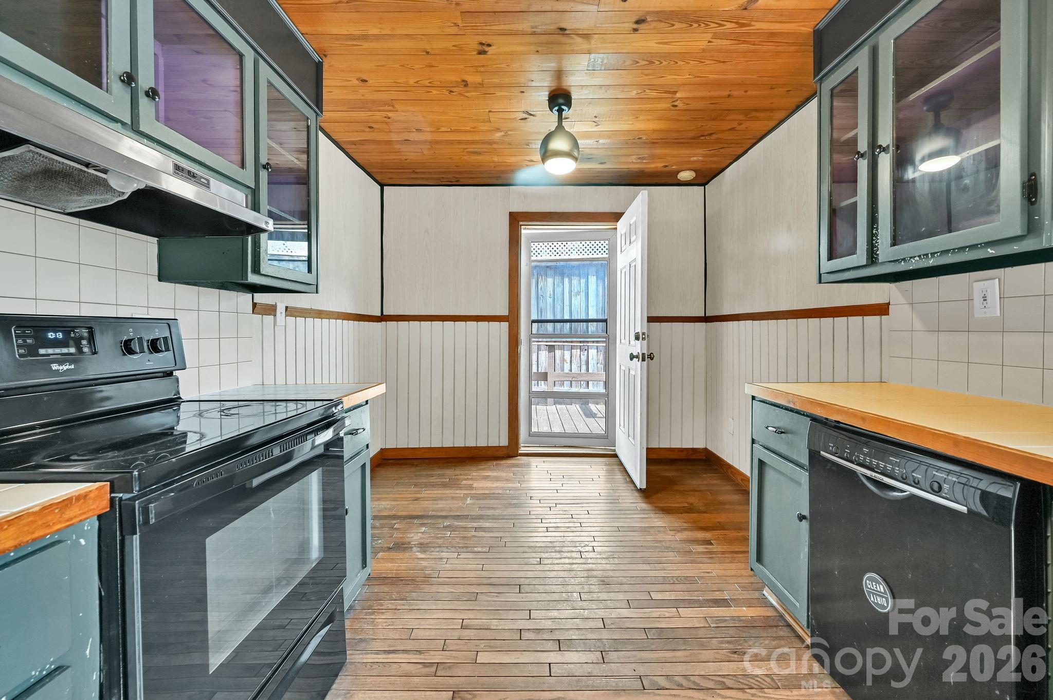 Single Family Residence at 376 Fairview Road, Asheville, photo 23 of 33