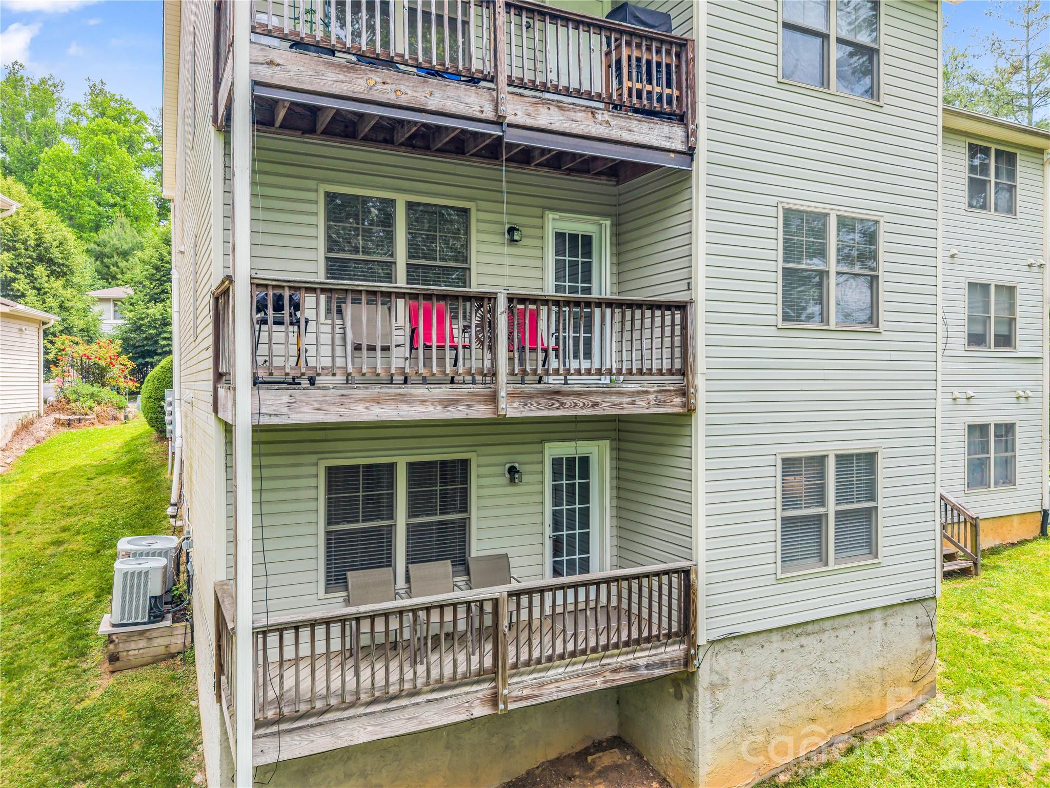 Condominium at 119 Downing Park Court, Brevard, photo 3 of 40