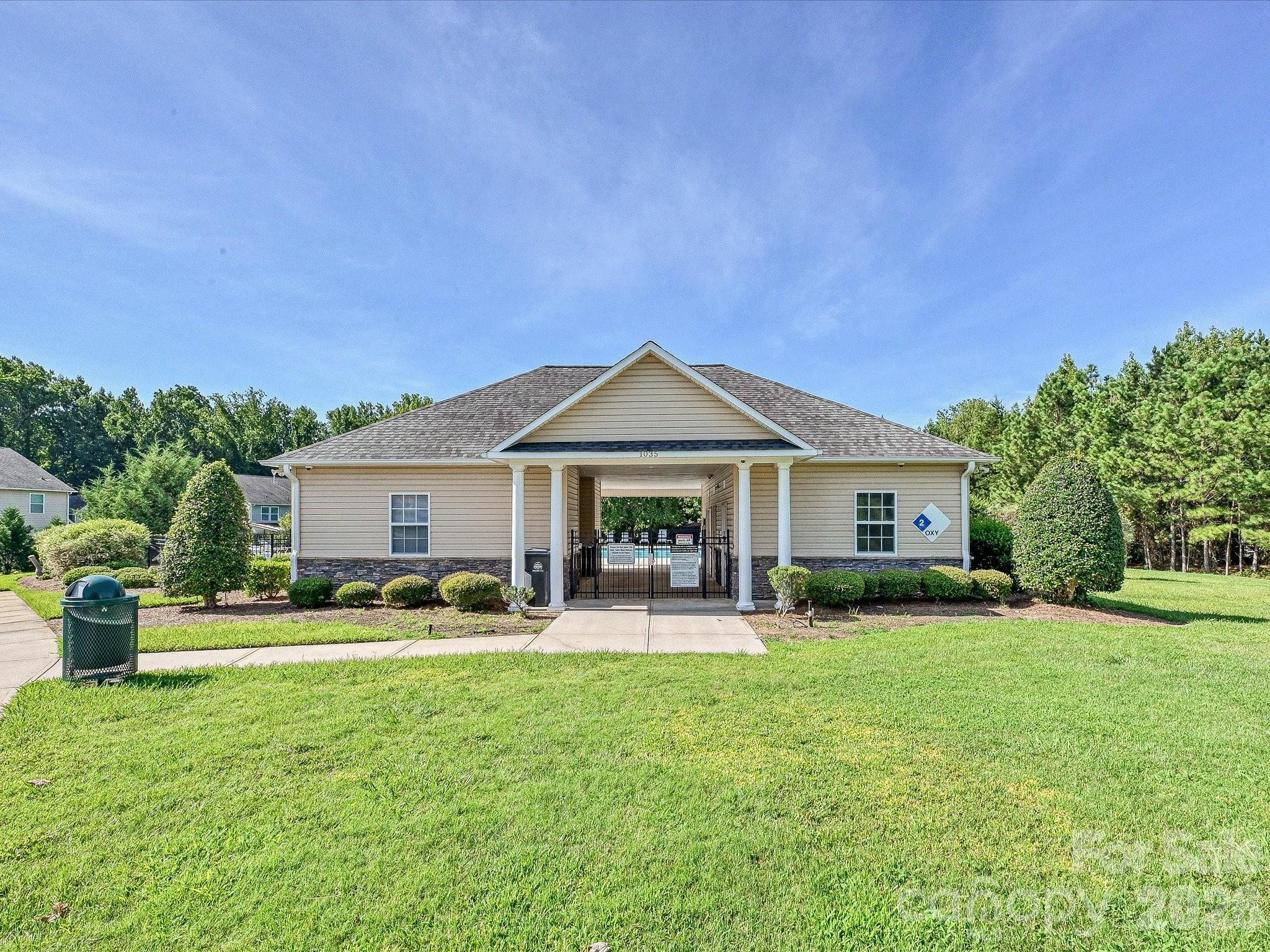 Single Family Residence at 1104 Bassett Way, Indian Land, photo 37 of 40