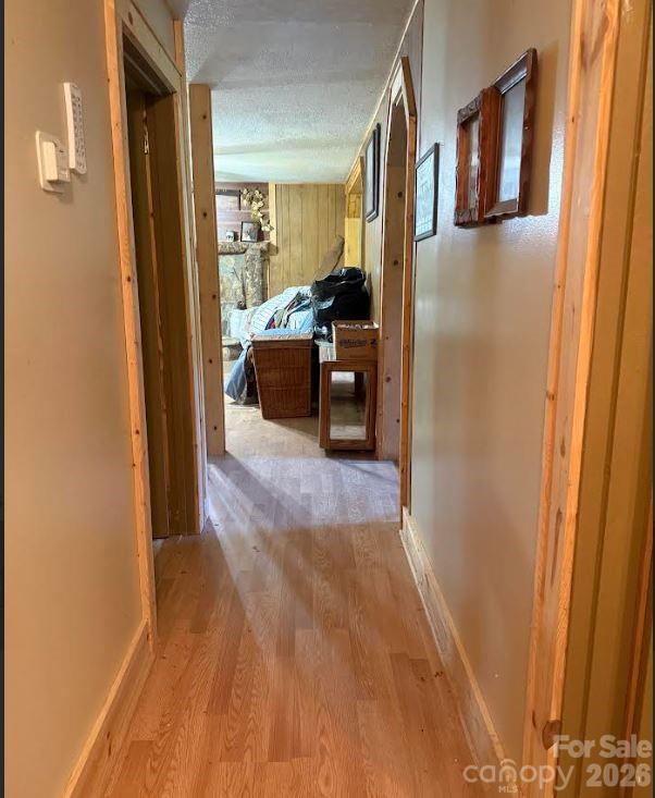Hallway upstairs - 107 Flat Creek Drive, Lake Toxaway