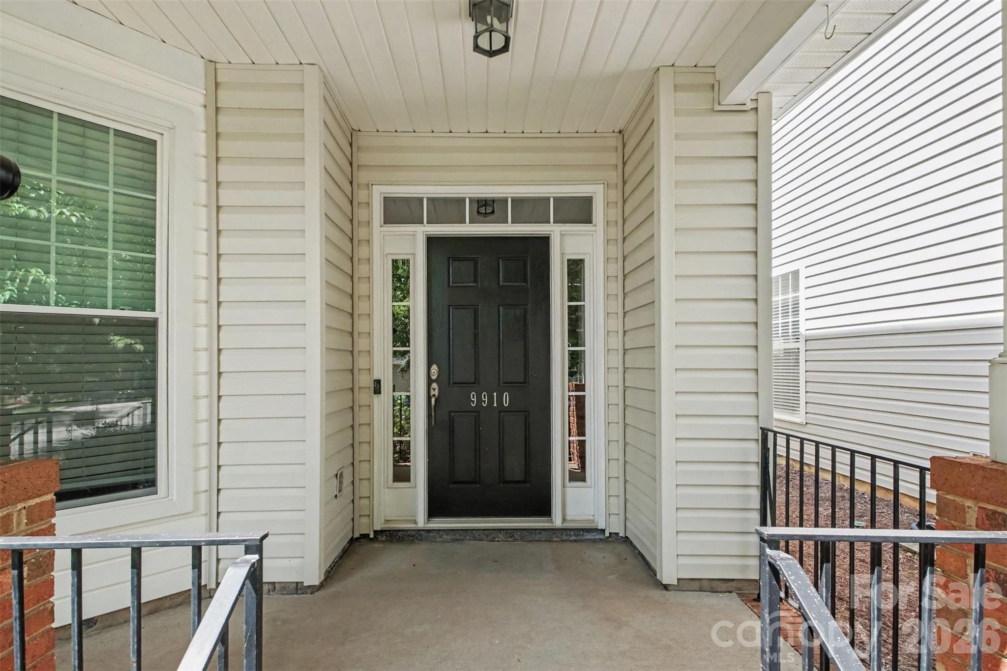 Single Family Residence at 9910 Westmoreland Road, Cornelius, photo 3 of 30