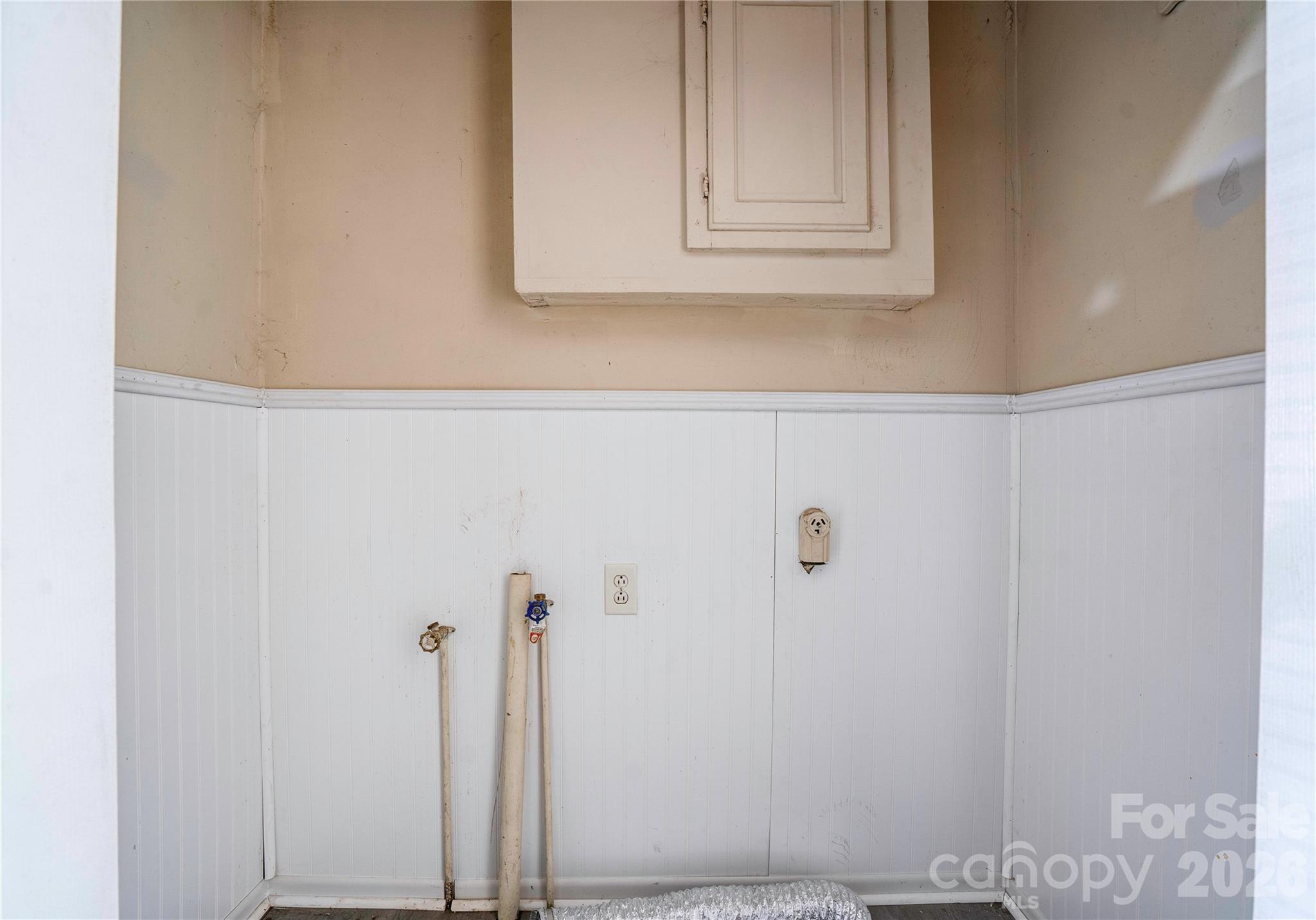Laundry Room - 605 Meadowbrook Road, Kings Mountain