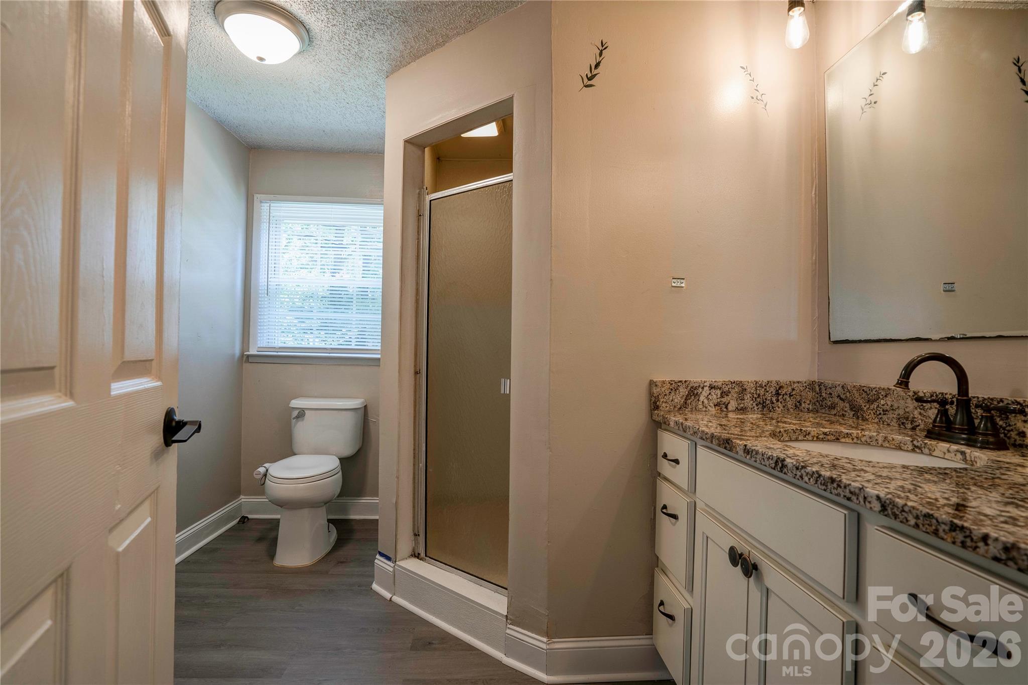 Bathroom 2 - 605 Meadowbrook Road, Kings Mountain
