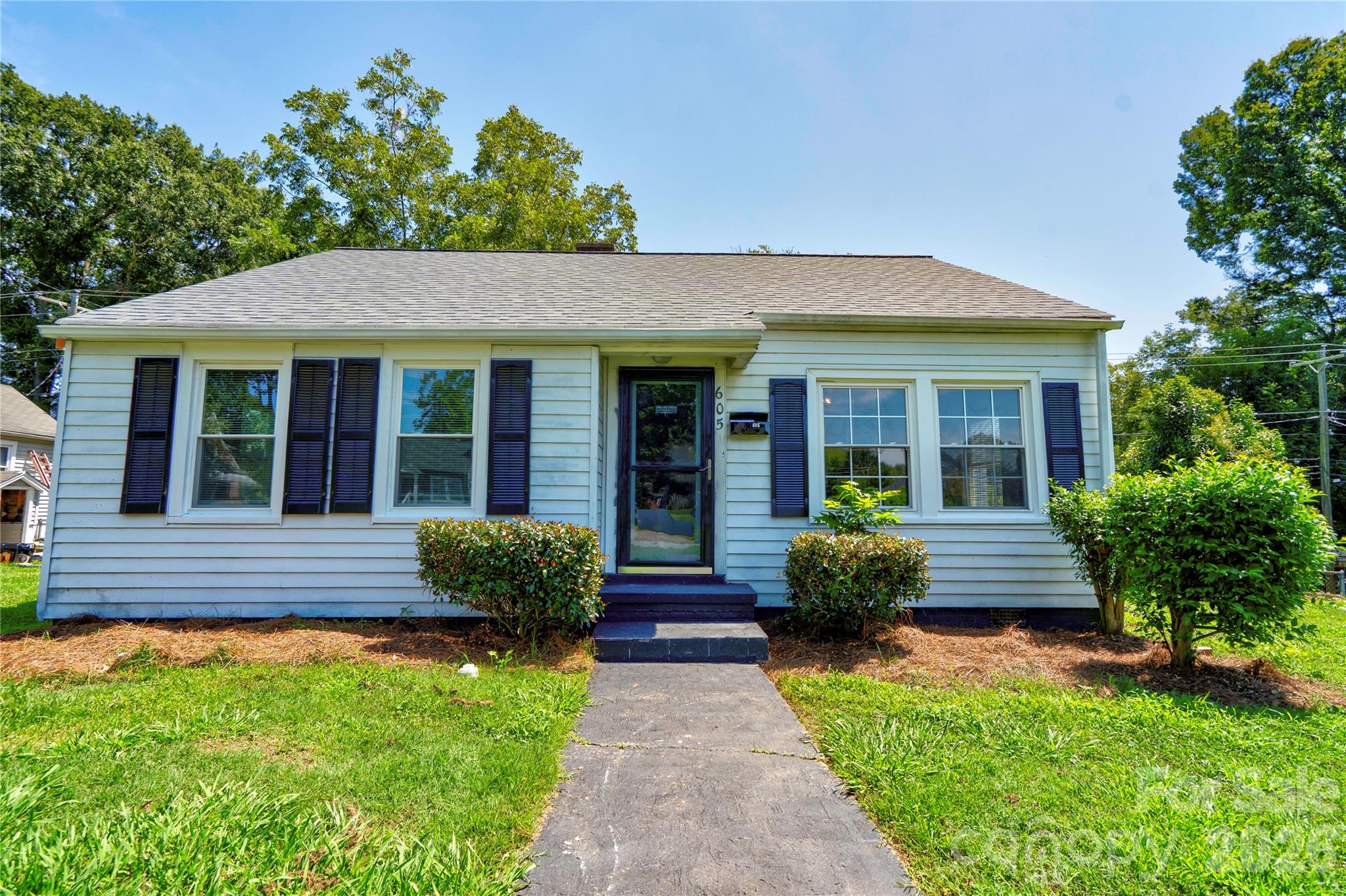 Front - 605 Meadowbrook Road, Kings Mountain