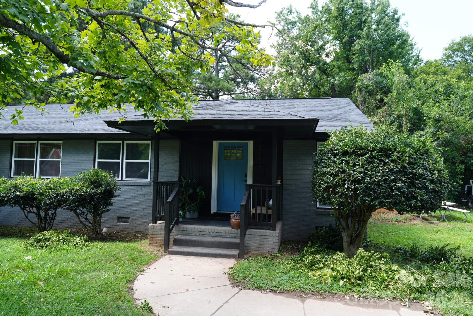 Fourplex at 1316 Anderson Street, Charlotte, photo 4 of 24