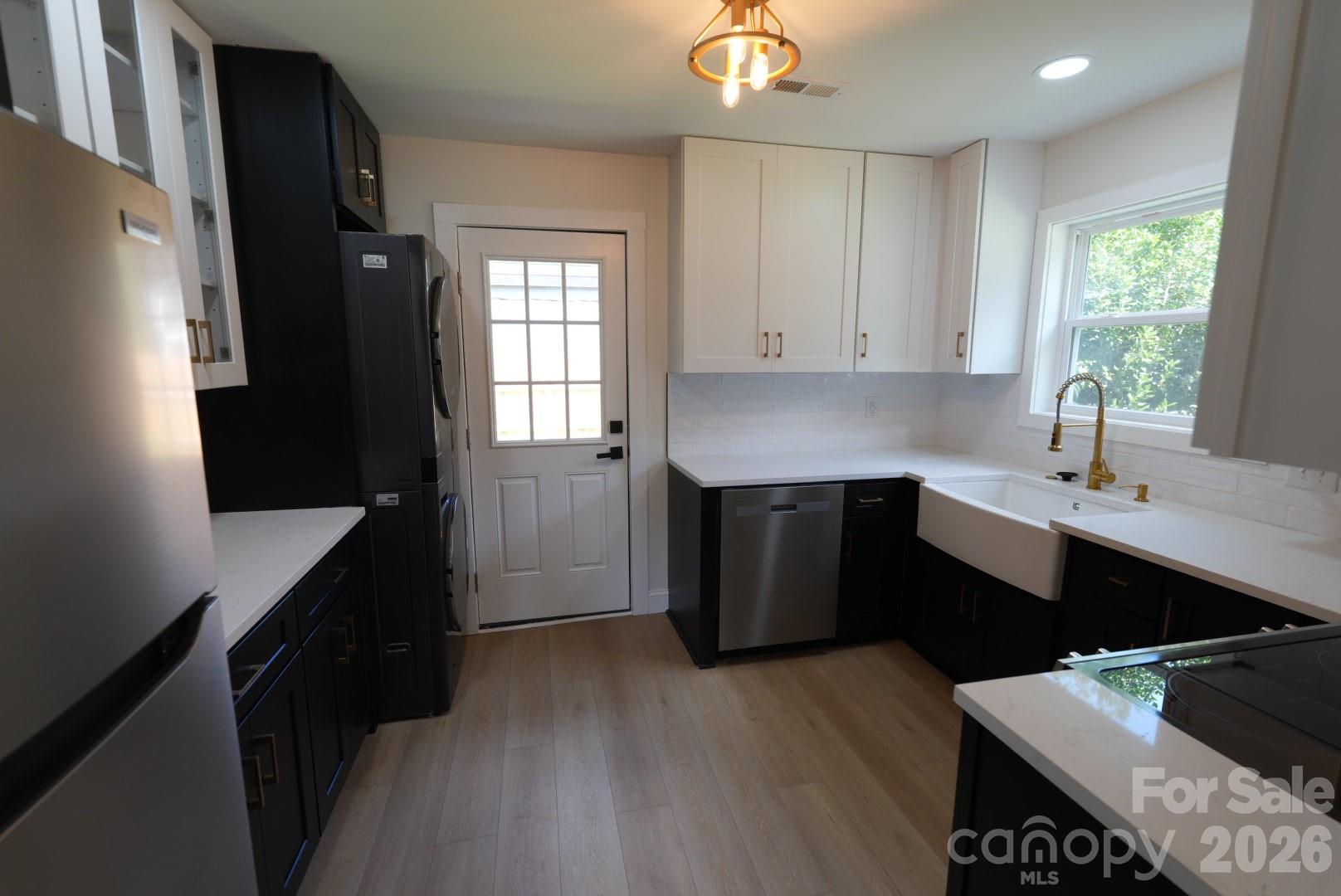 Fourplex at 1316 Anderson Street, Charlotte, photo 14 of 24