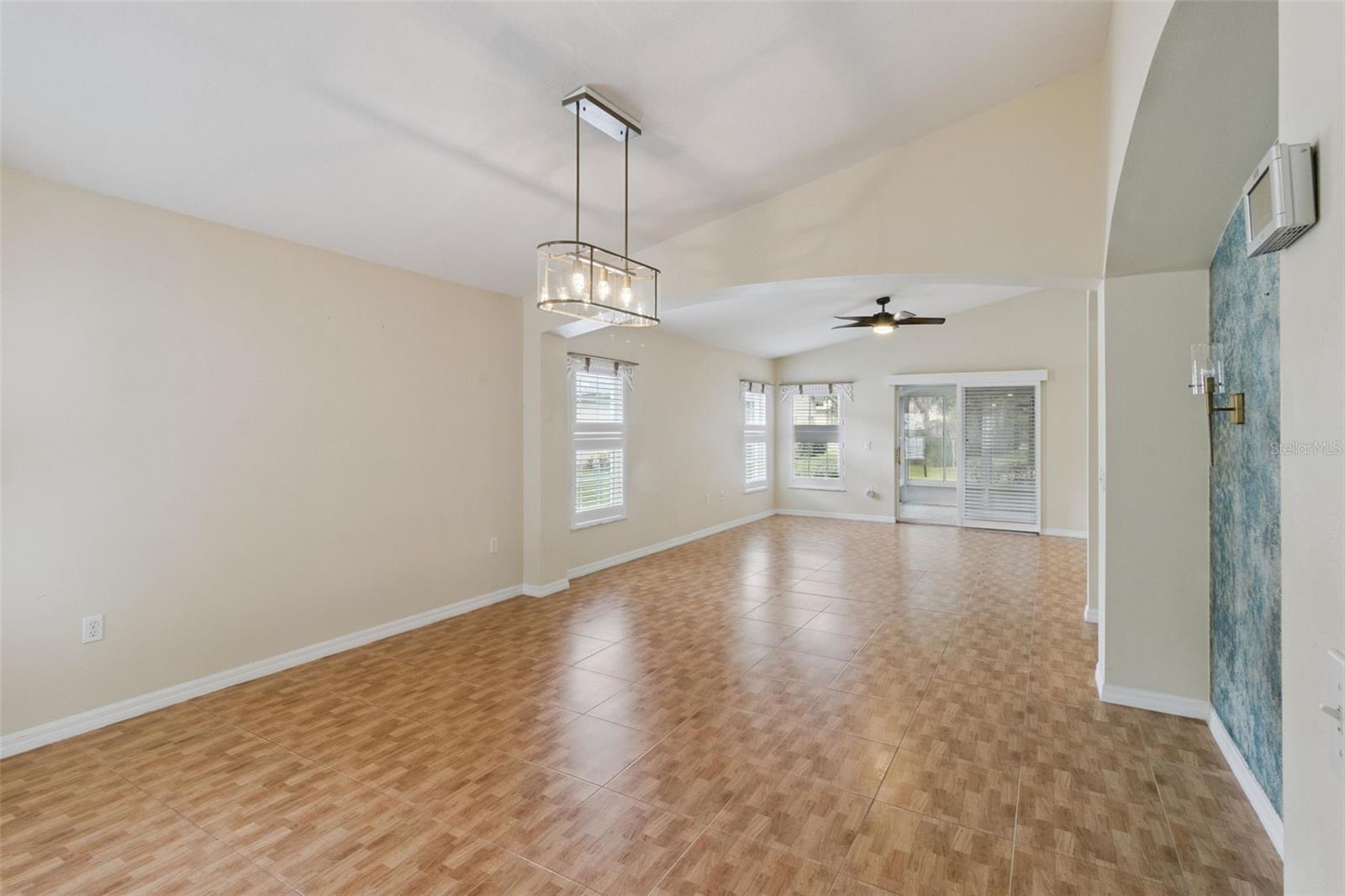 Single Family Residence at 205 BELL TOWER CROSSING WEST, KISSIMMEE, photo 9 of 100