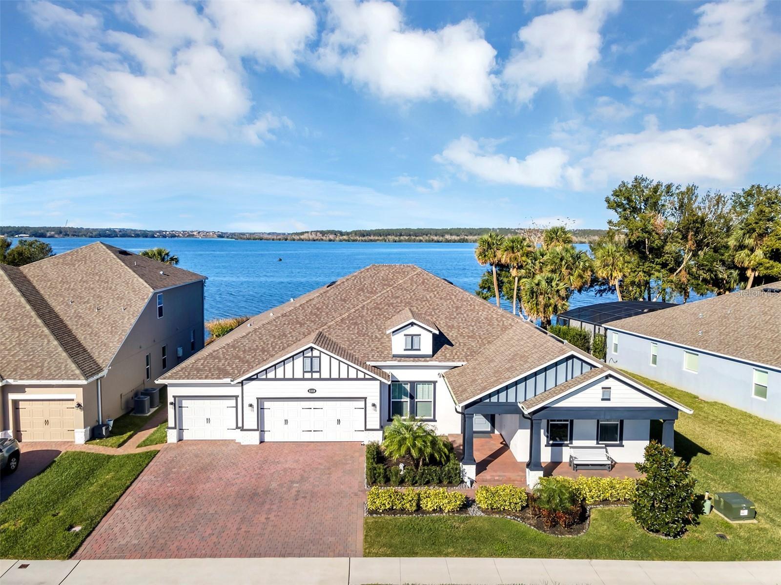 1112 HULL ISLAND DR