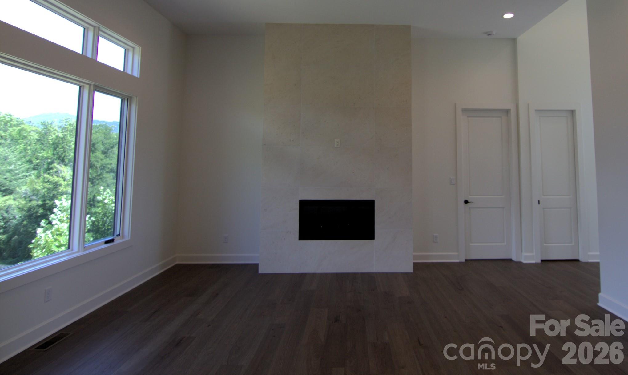 Great Room - 47 Versailles Lane, Asheville