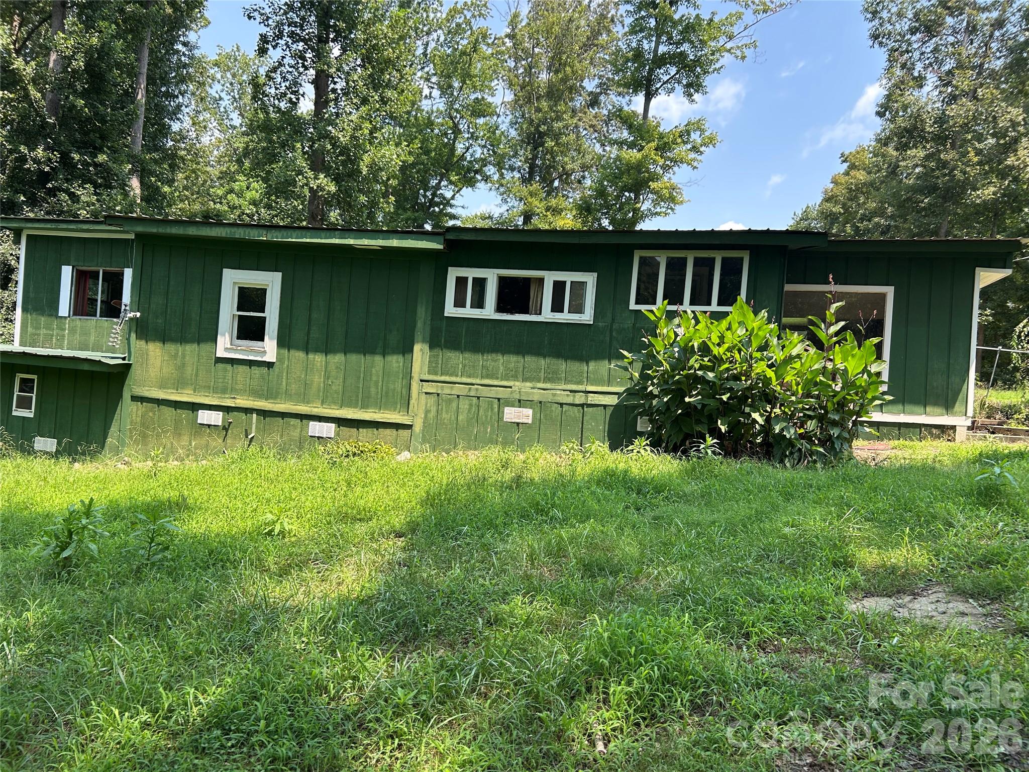 Single Family Residence at 162 Oak Tree Drive, Mocksville, photo 3 of 16