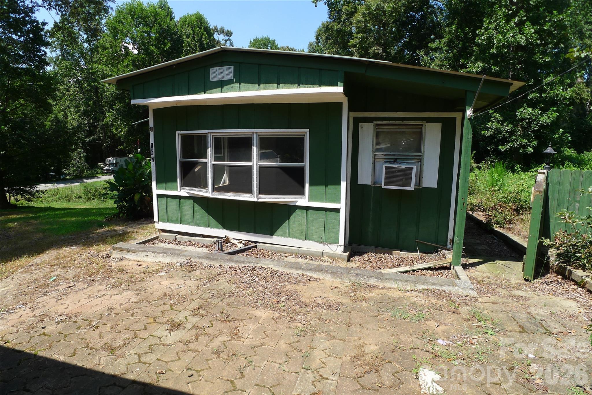 Single Family Residence at 162 Oak Tree Drive, Mocksville, photo 12 of 16