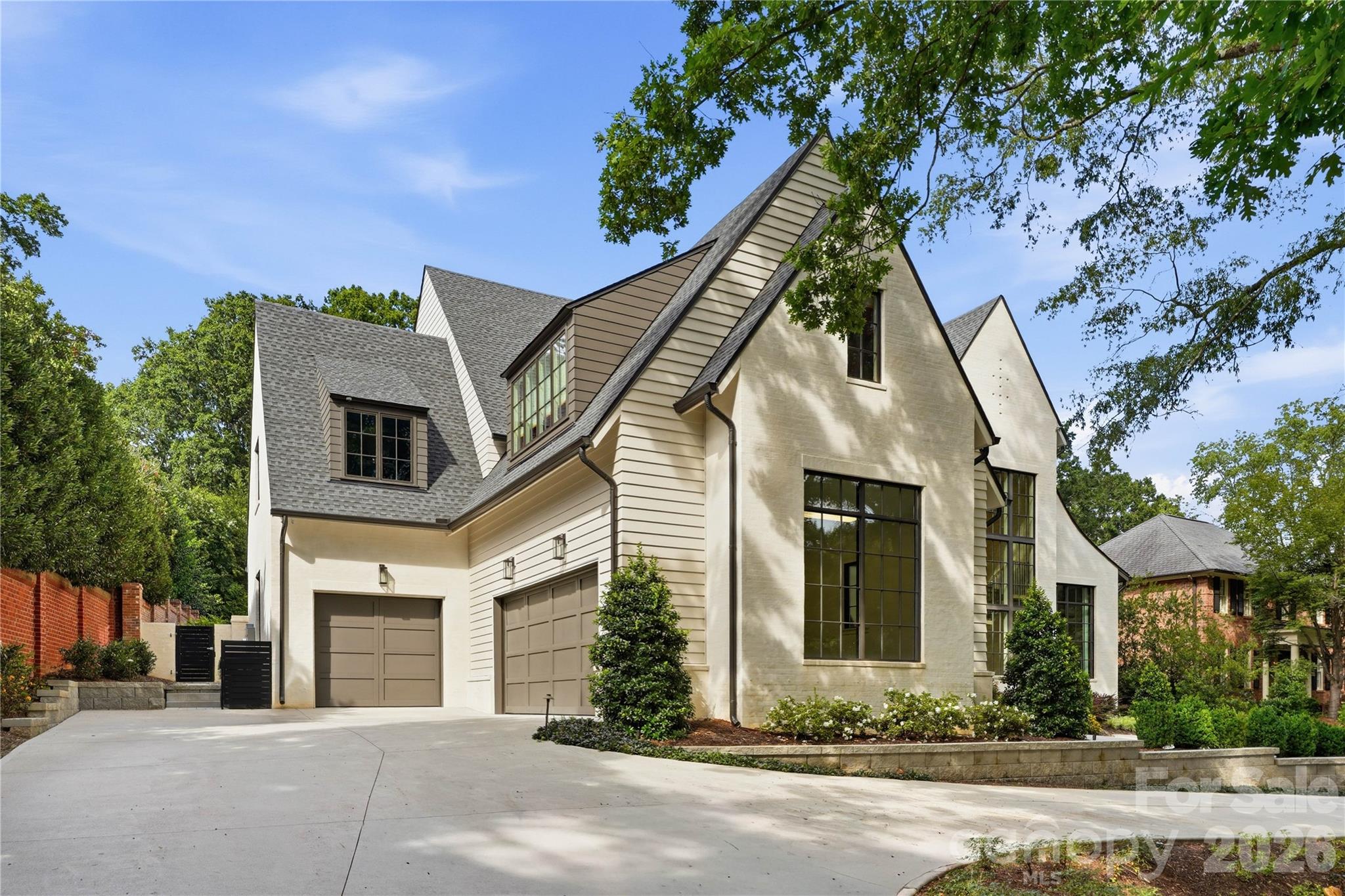 3 car garage and ample parking for guests - 2610 Sedley Road, Charlotte