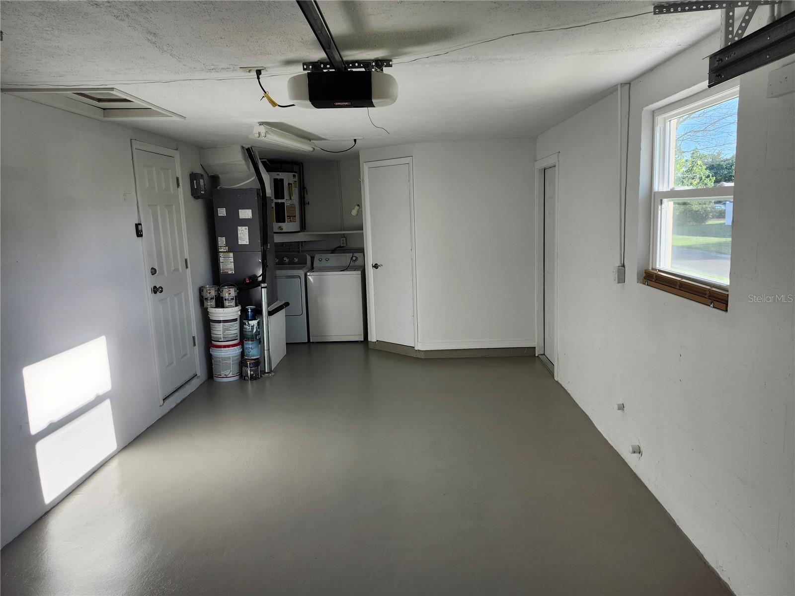 Washer & Dryer in Garage - 6144 SAPPHIRE DR, NEW PORT RICHEY