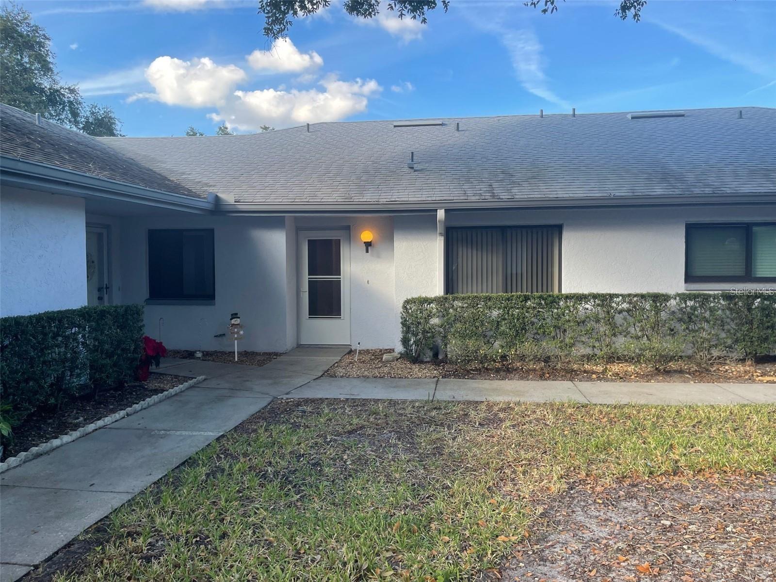 2721 COUNTRYSIDE BLVD #102