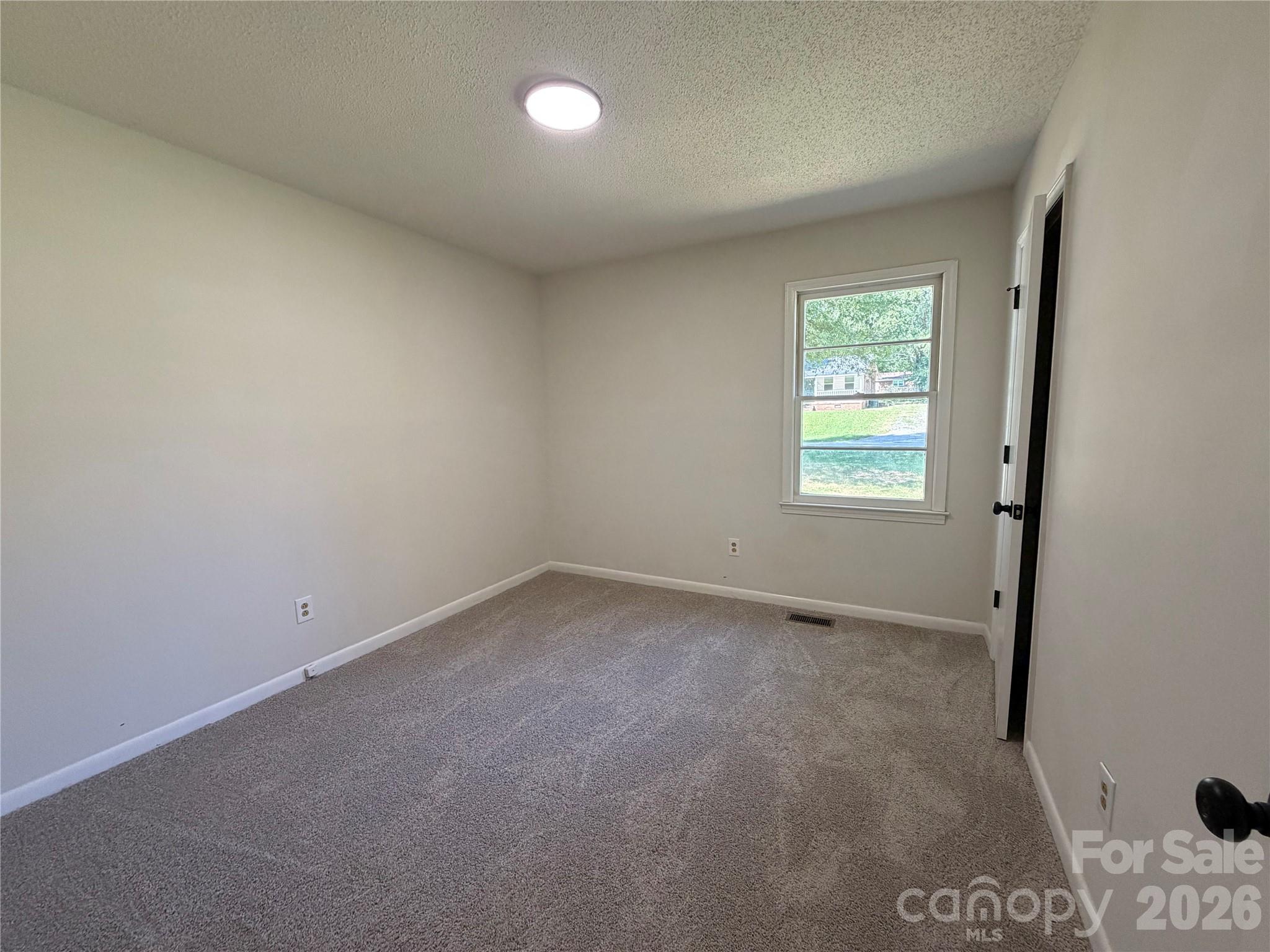 Single Family Residence at 107 Autumn Place, York, photo 13 of 15